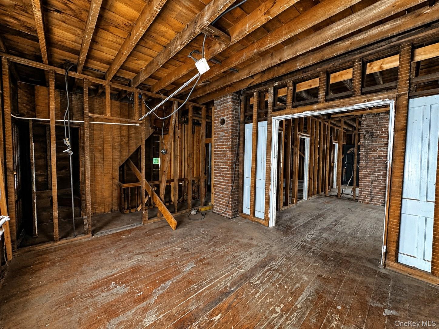 11 Summit Avenue Property Photo 25