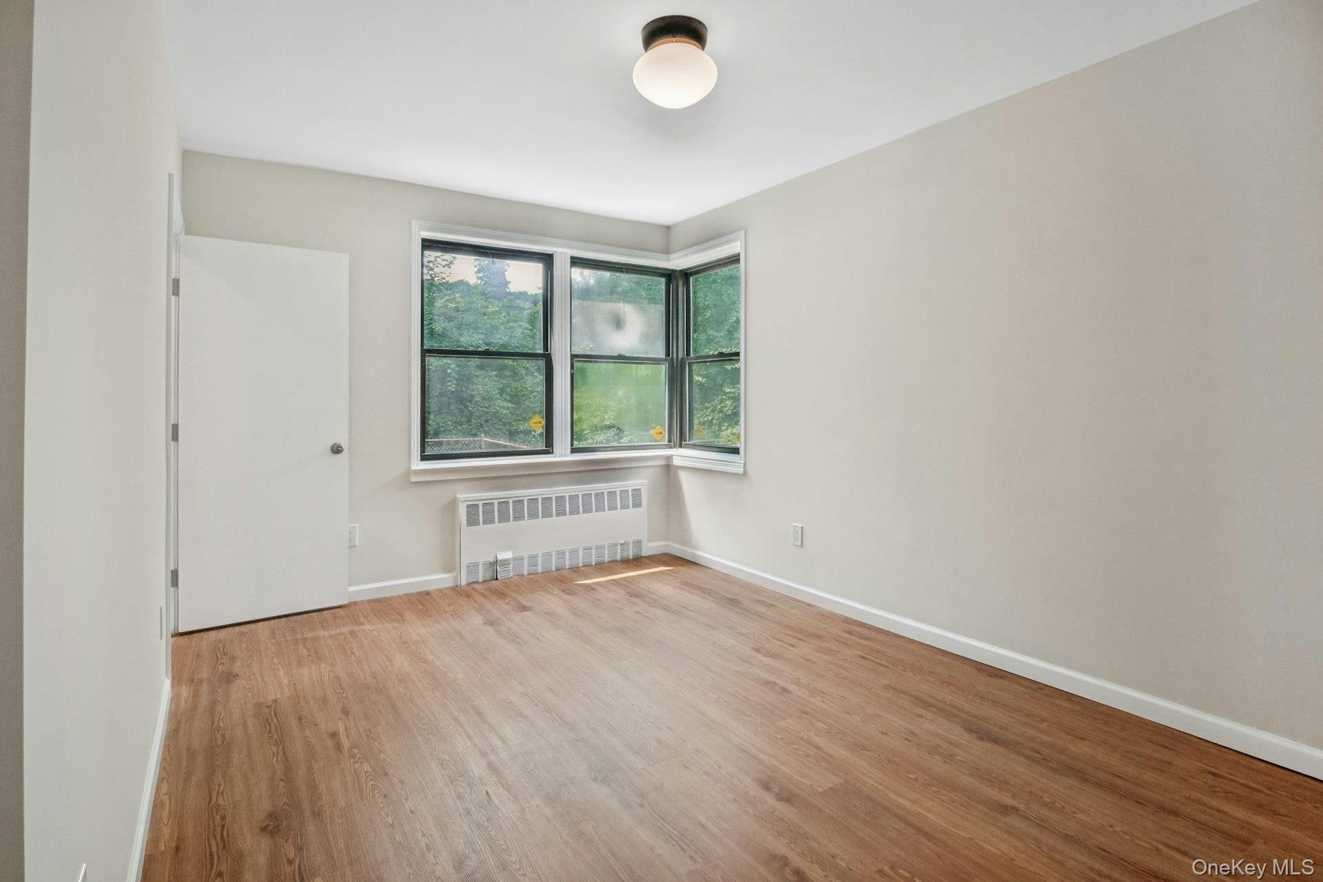 180 E Hartsdale Avenue 1e Property Photo 15