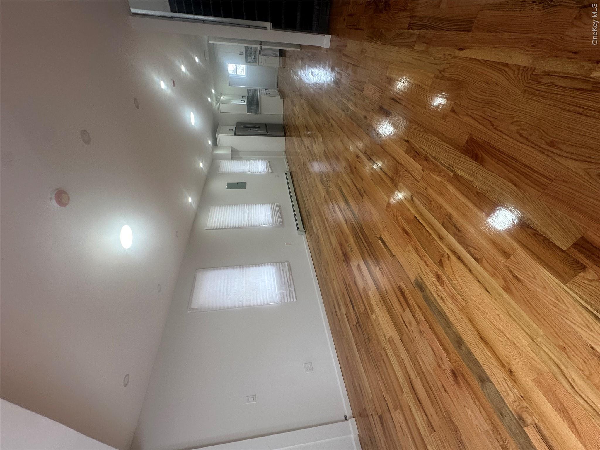 6918 69th Street Property Photo 6