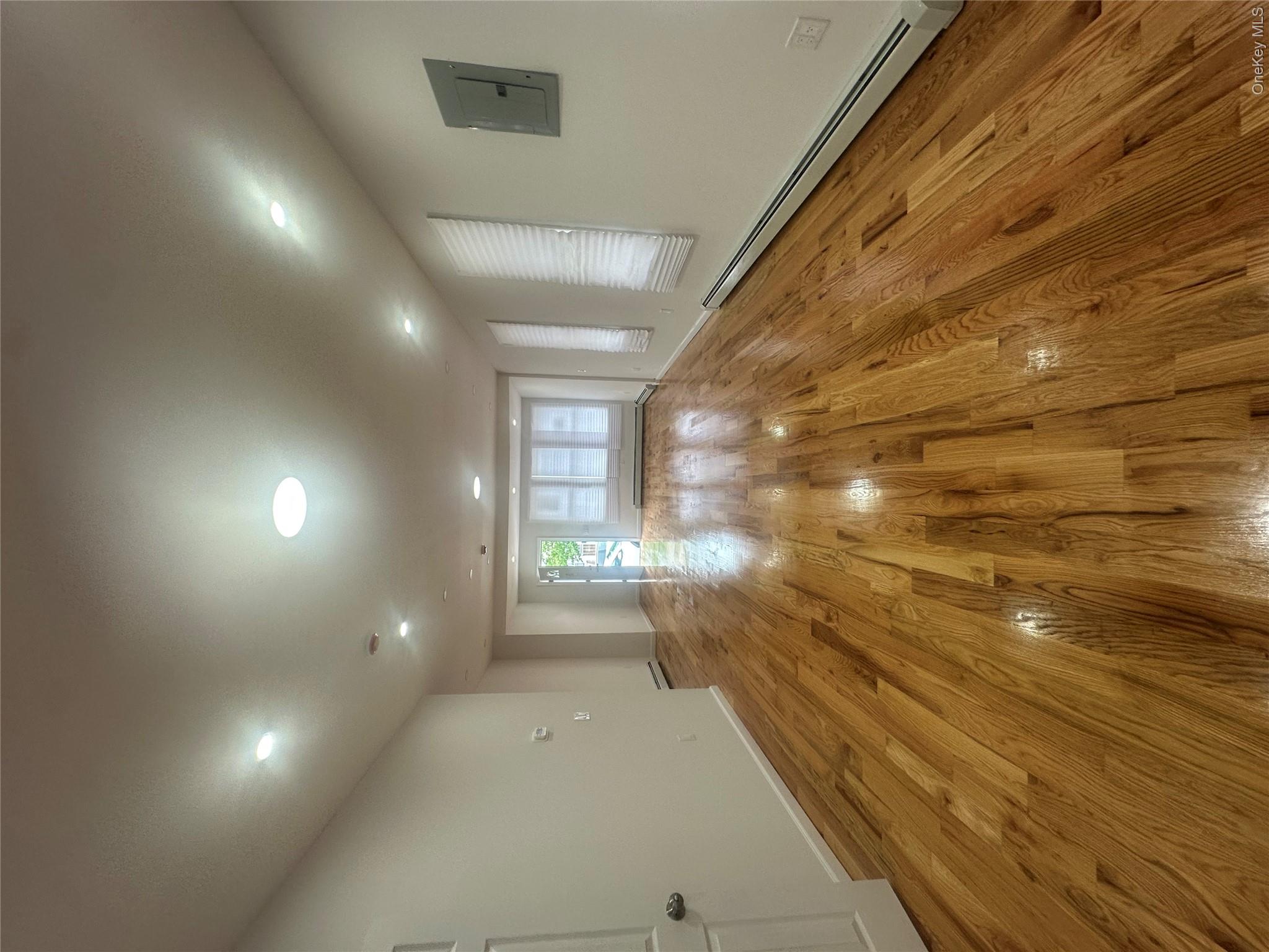 6918 69th Street Property Photo 18