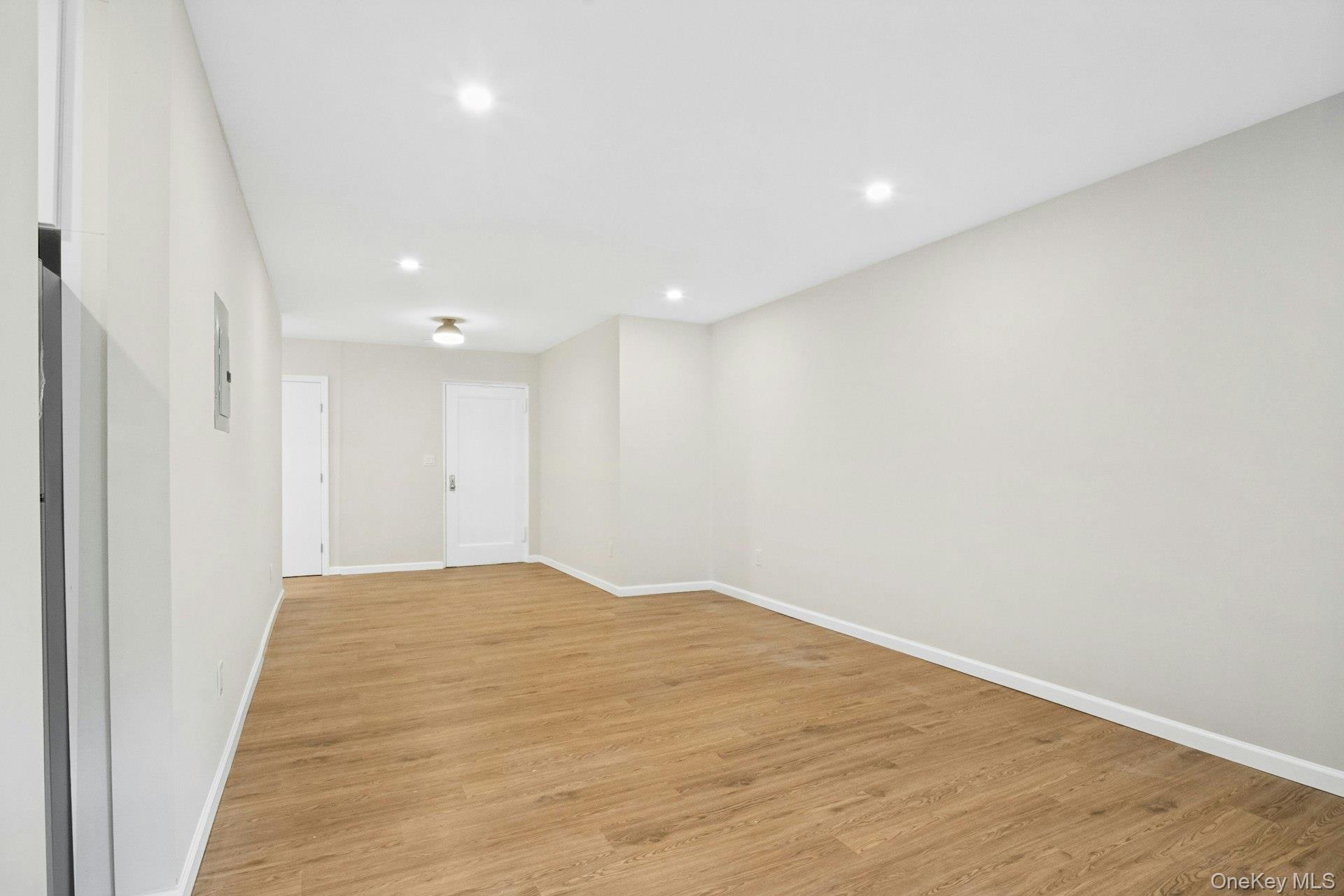 180 E Hartsdale Avenue 1f Property Photo 9
