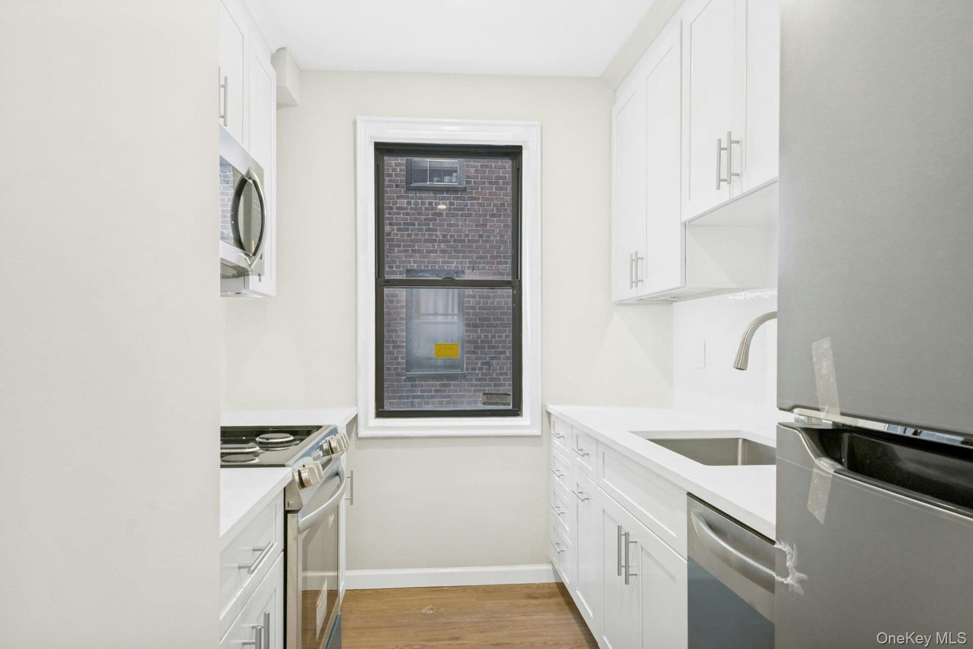 180 E Hartsdale Avenue 1f Property Photo 10