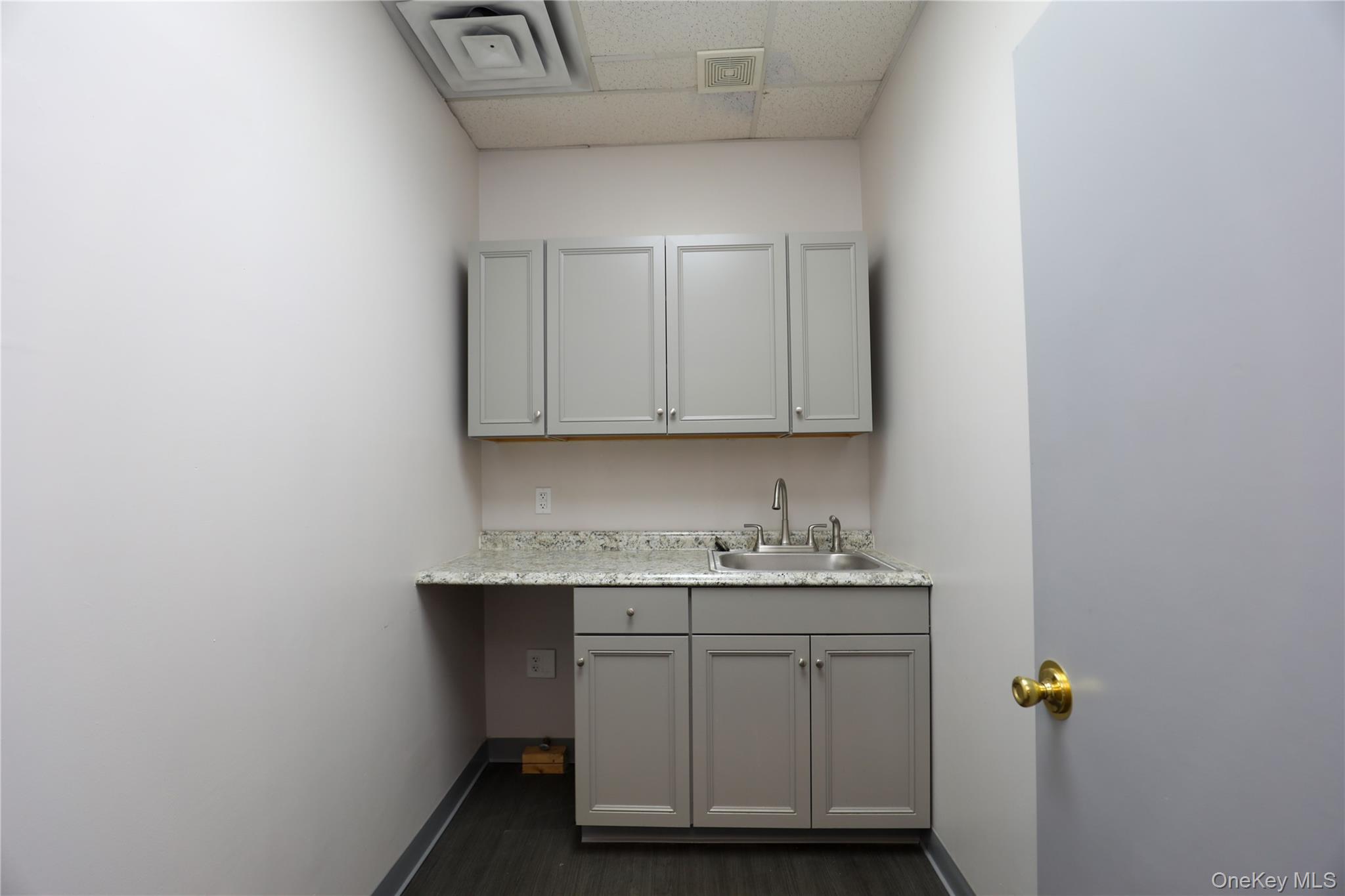 2905 Route 9w 2 Property Photo 6