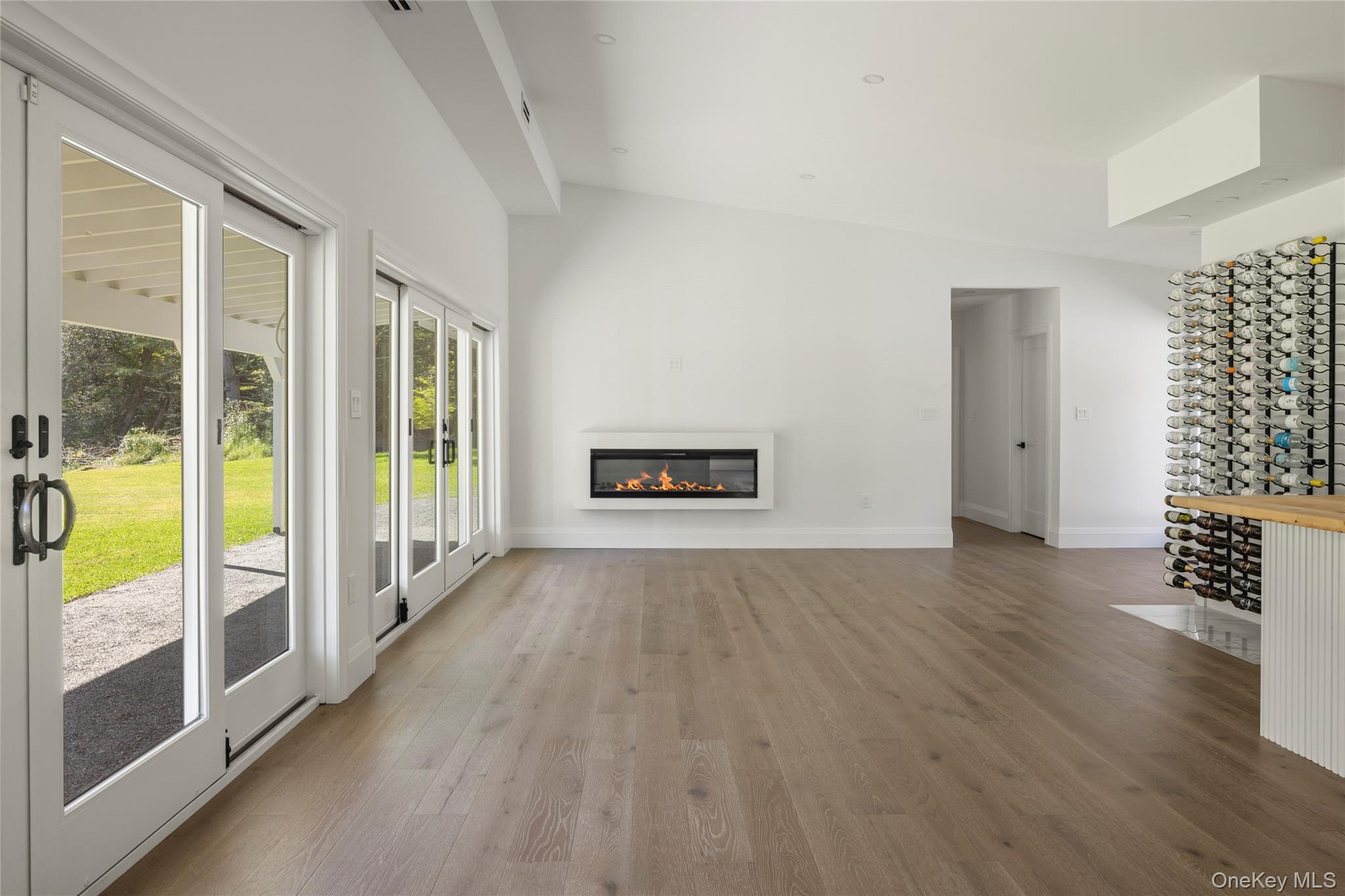 98 Scannell Road Property Photo 6