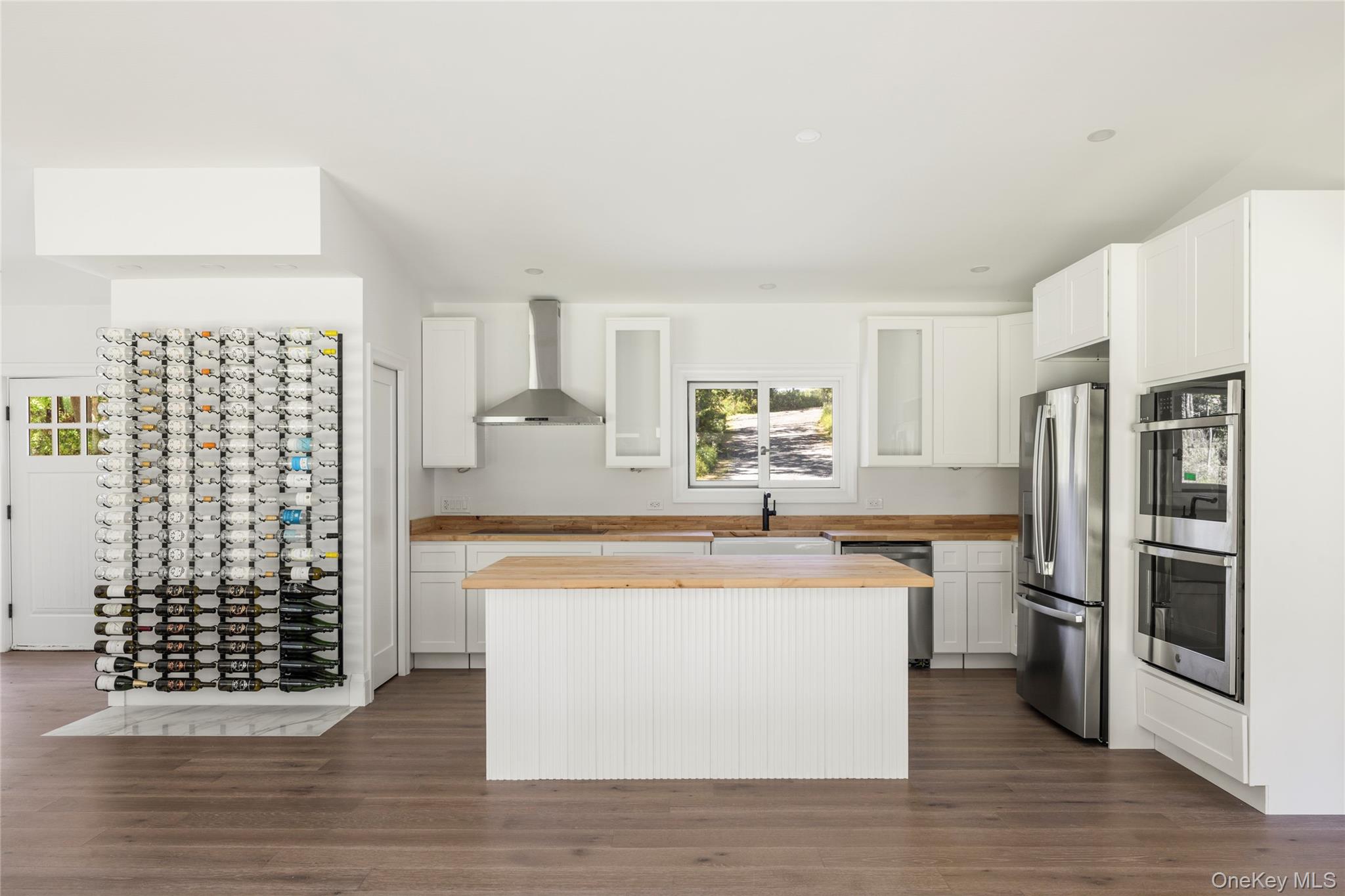 98 Scannell Road Property Photo 8