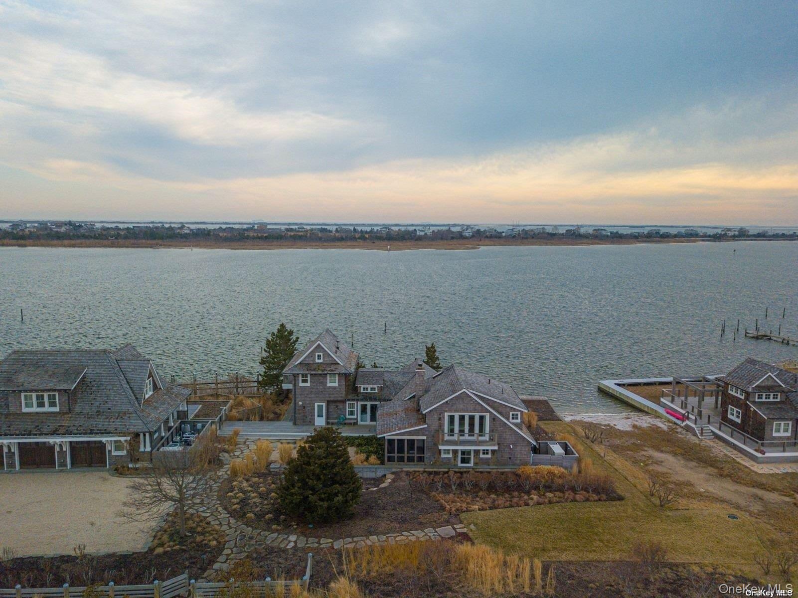 11a Captree Property Photo 3