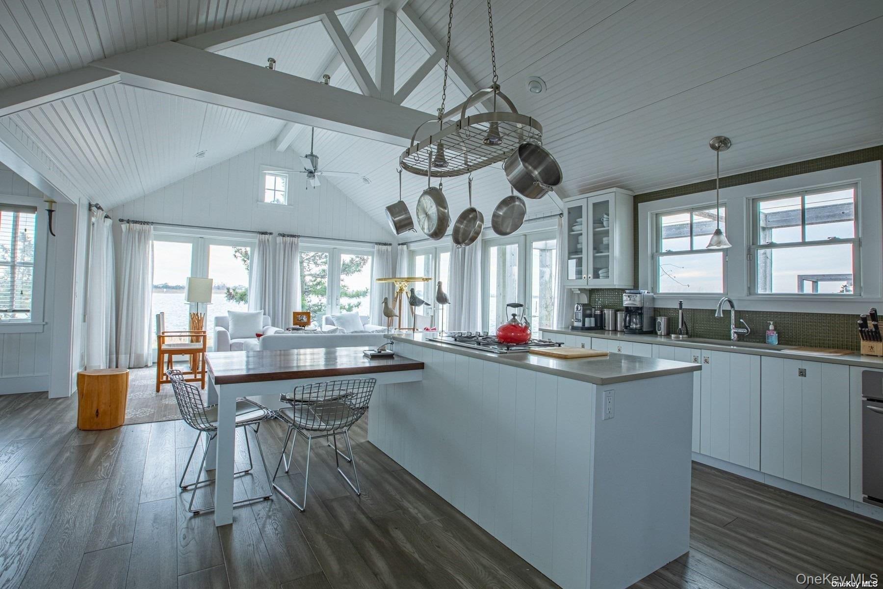 11a Captree Property Photo 8