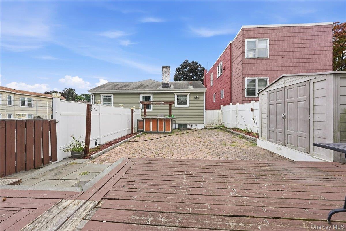25 Coolidge Avenue Property Photo 30
