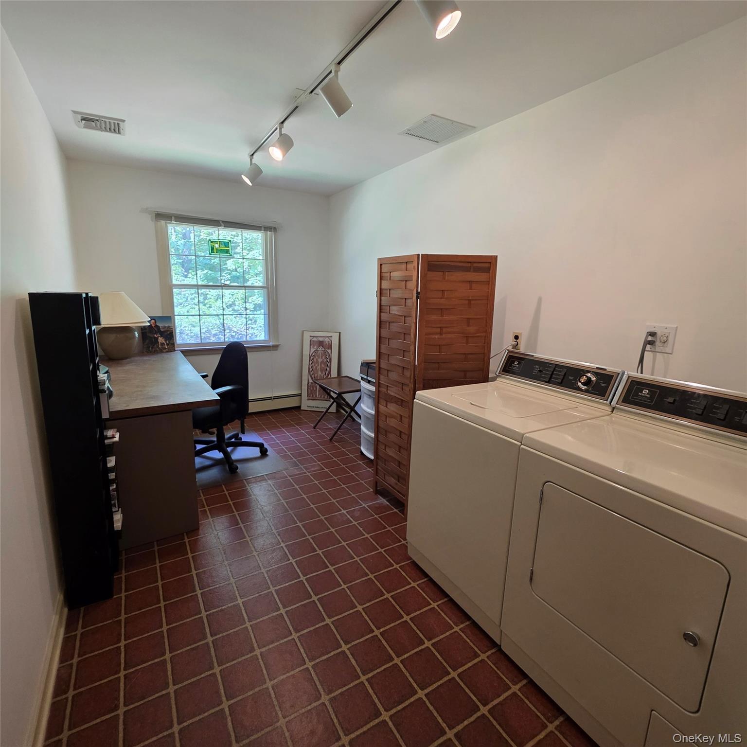 9 Cliff Road Property Photo 29