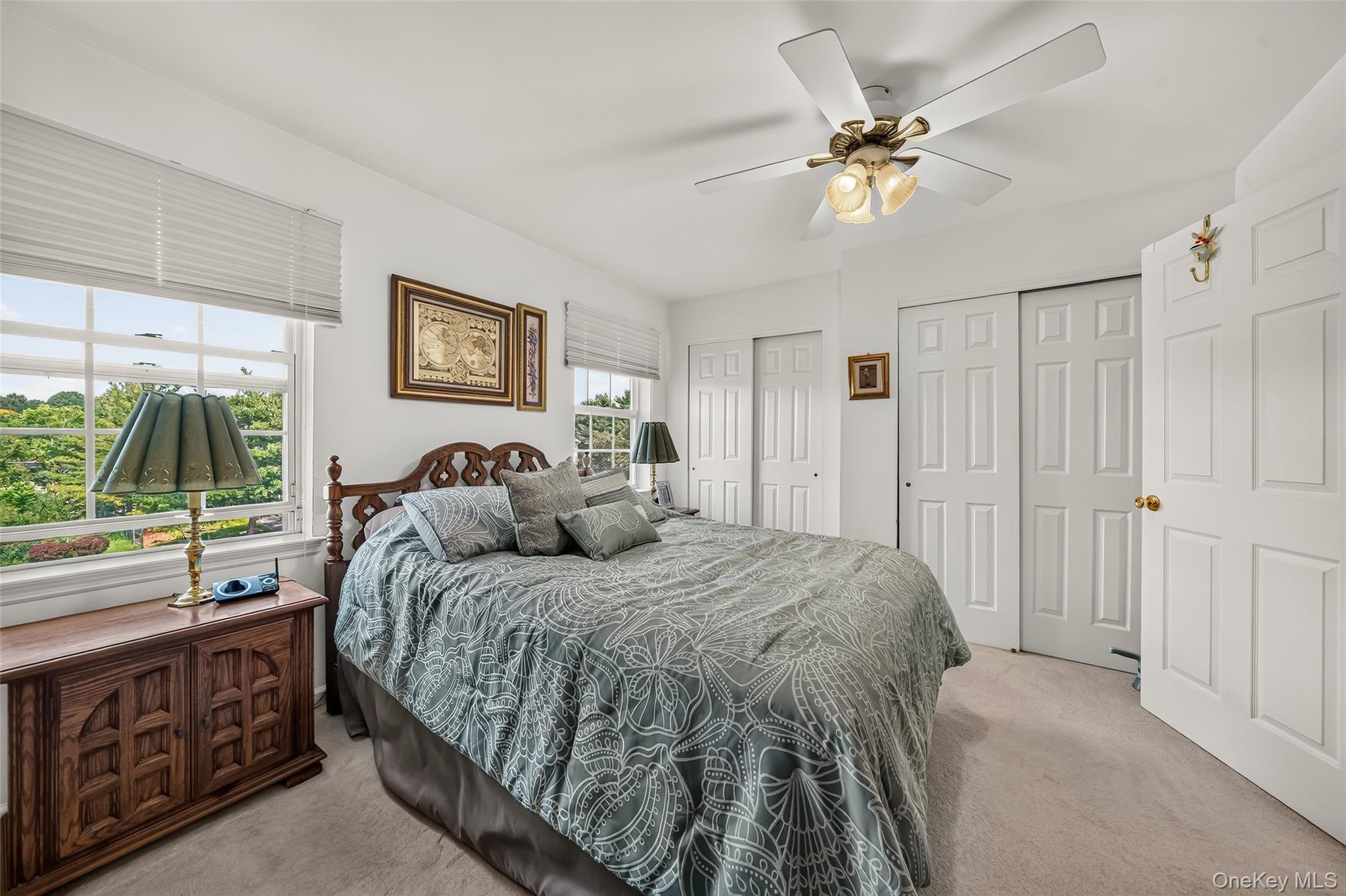 81 Lois Lane Property Photo 11