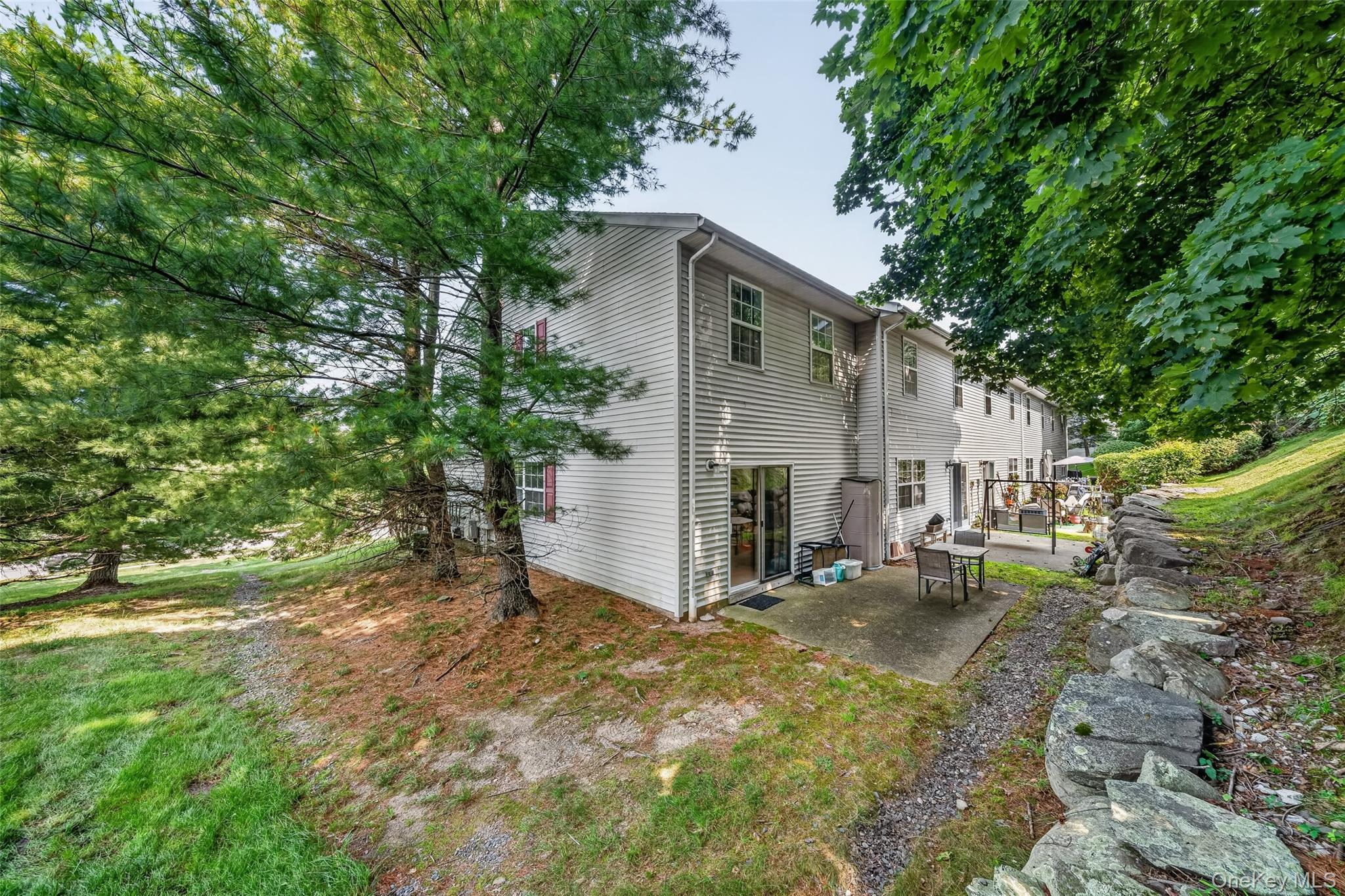 81 Lois Lane Property Photo 15