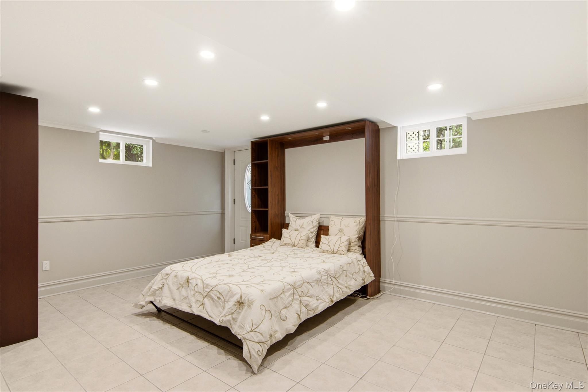 32 Franklin Avenue Property Photo 25