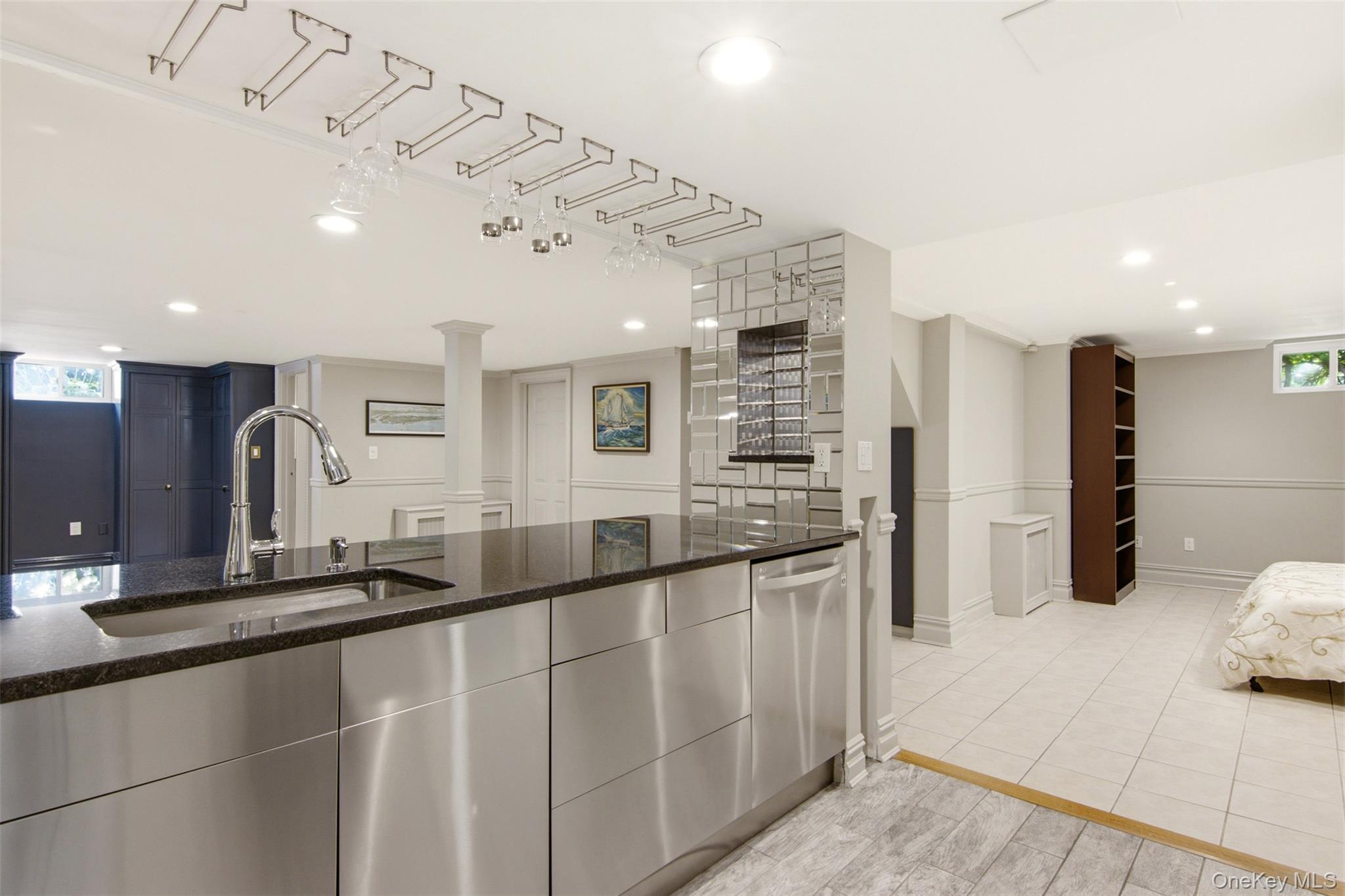 32 Franklin Avenue Property Photo 28