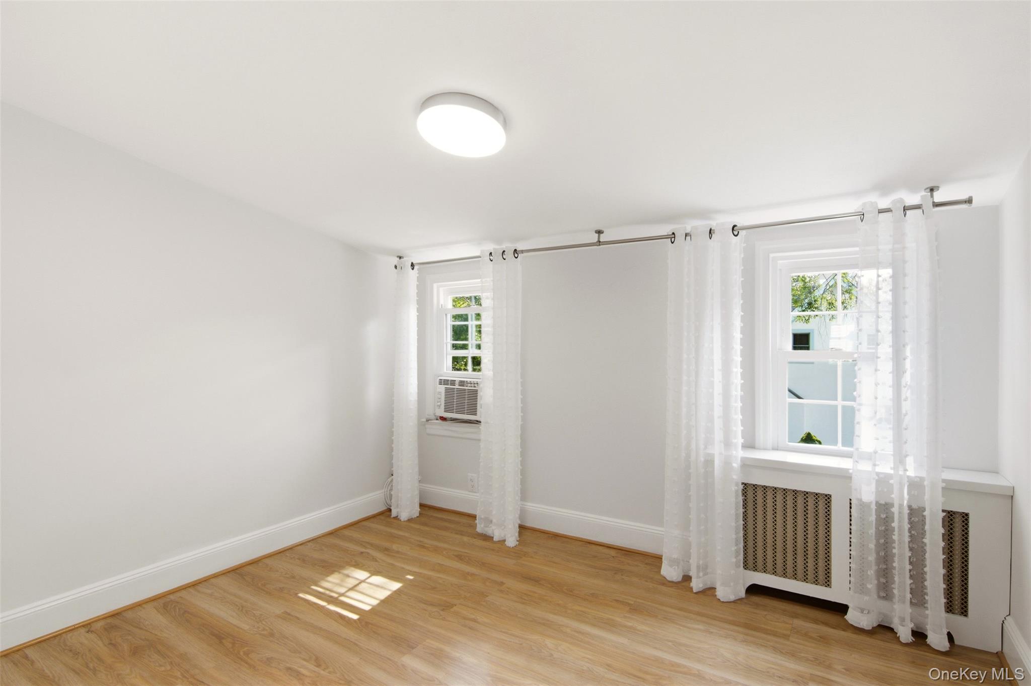 32 Franklin Avenue Property Photo 38