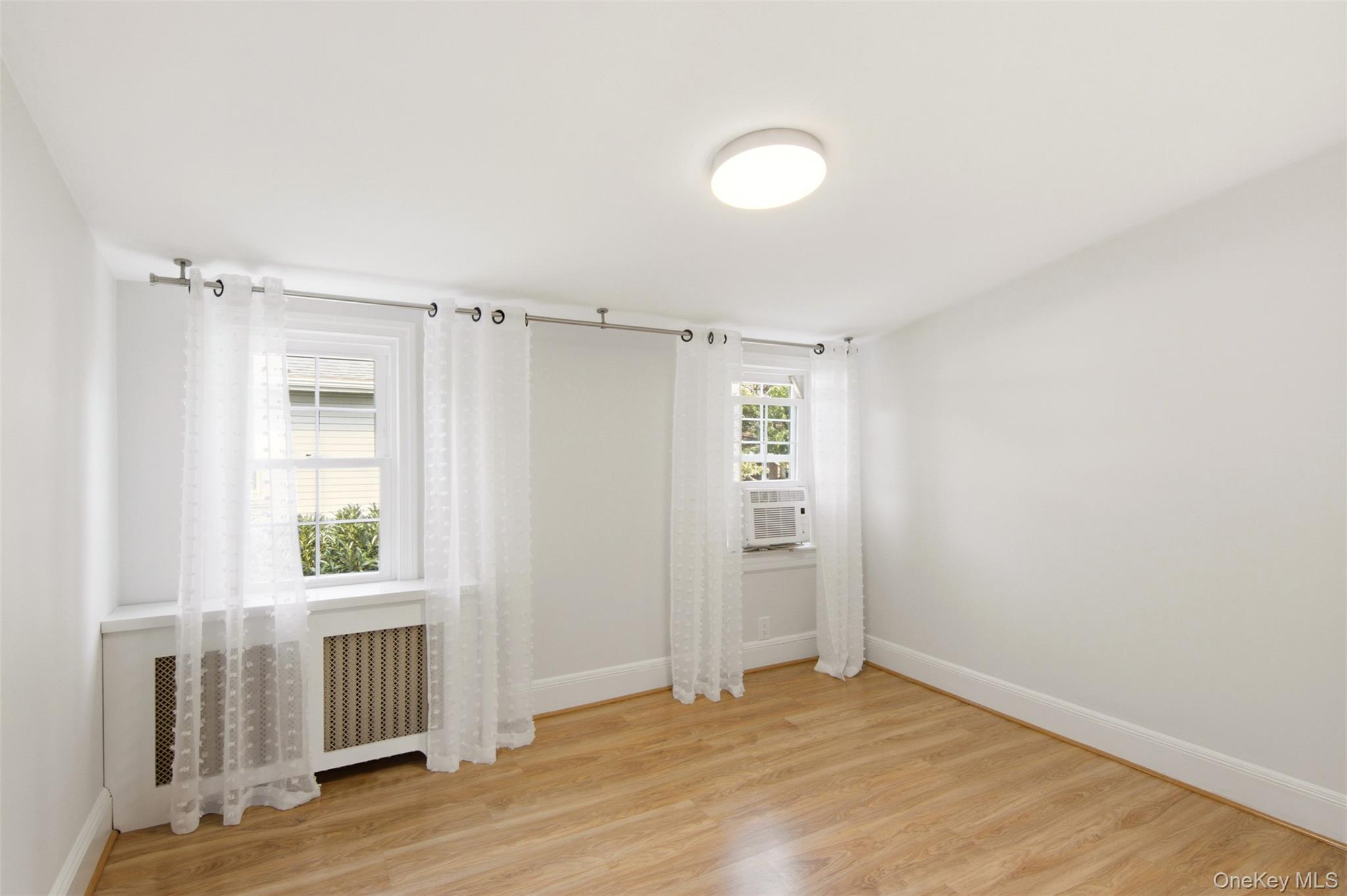 32 Franklin Avenue Property Photo 39