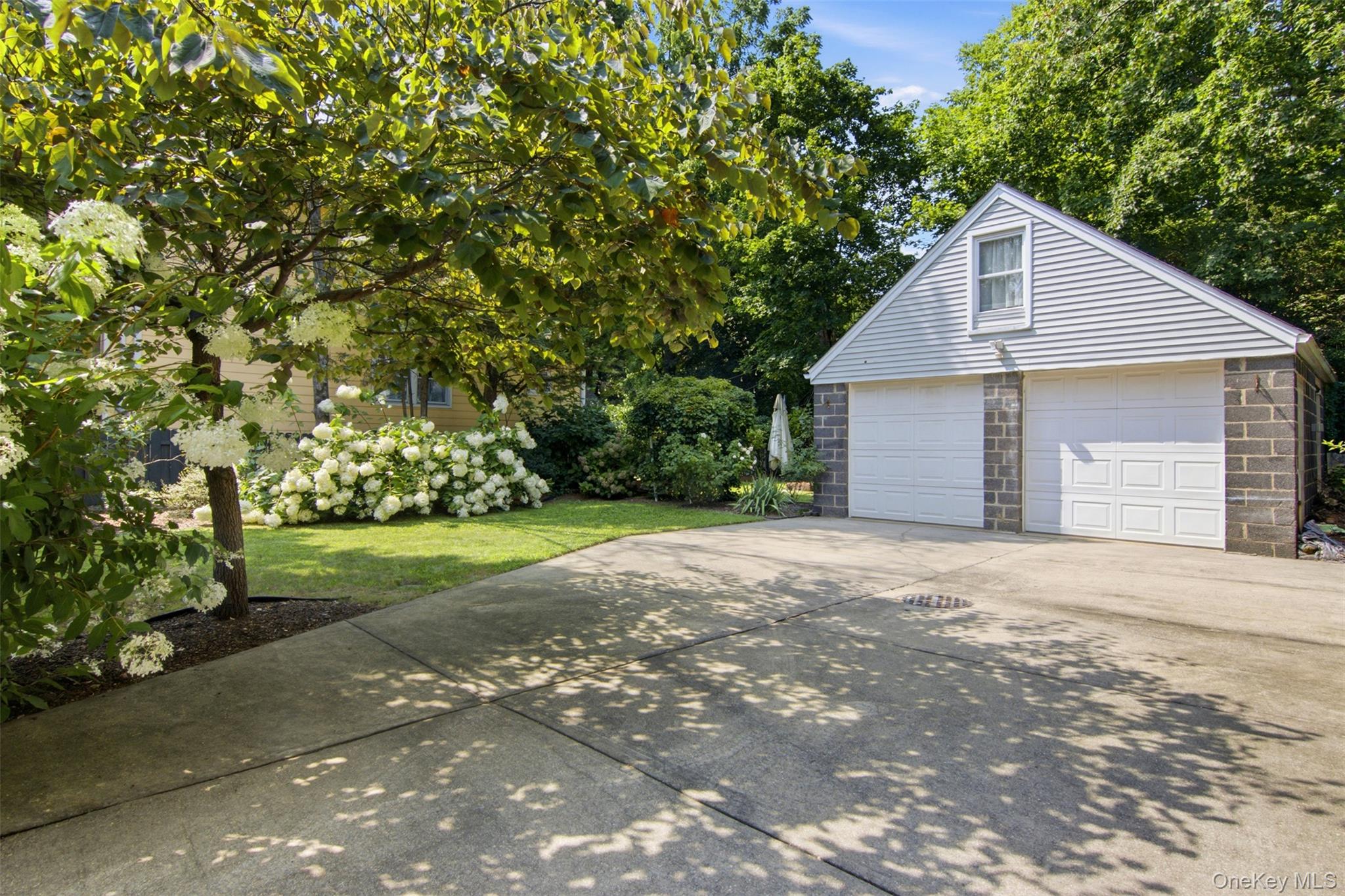 32 Franklin Avenue Property Photo 43