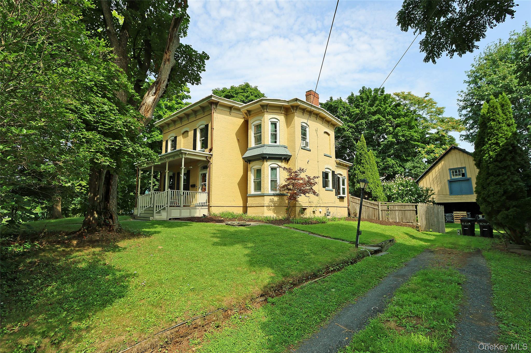 16 Elm Street Property Photo 1
