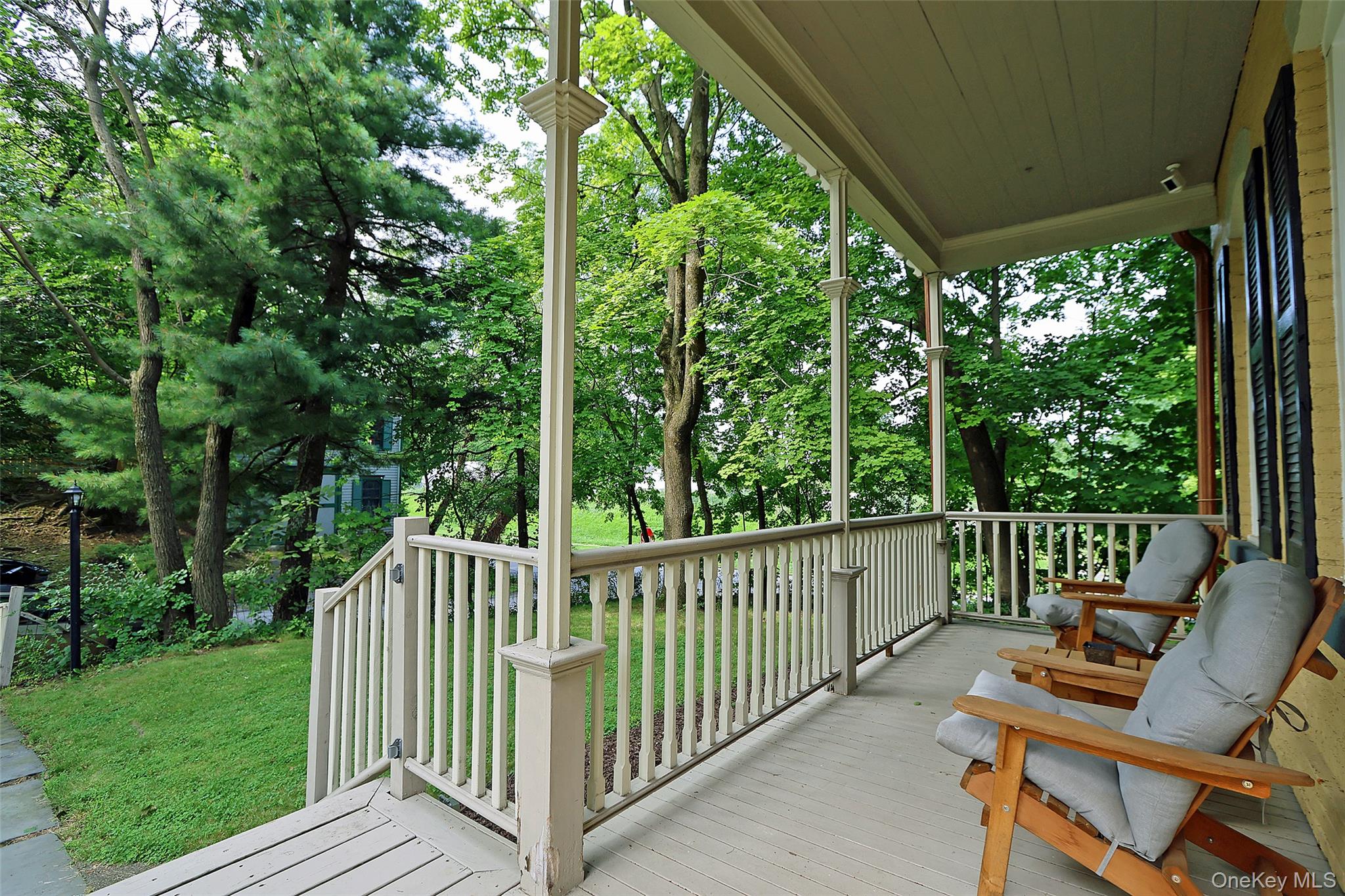 16 Elm Street Property Photo 6