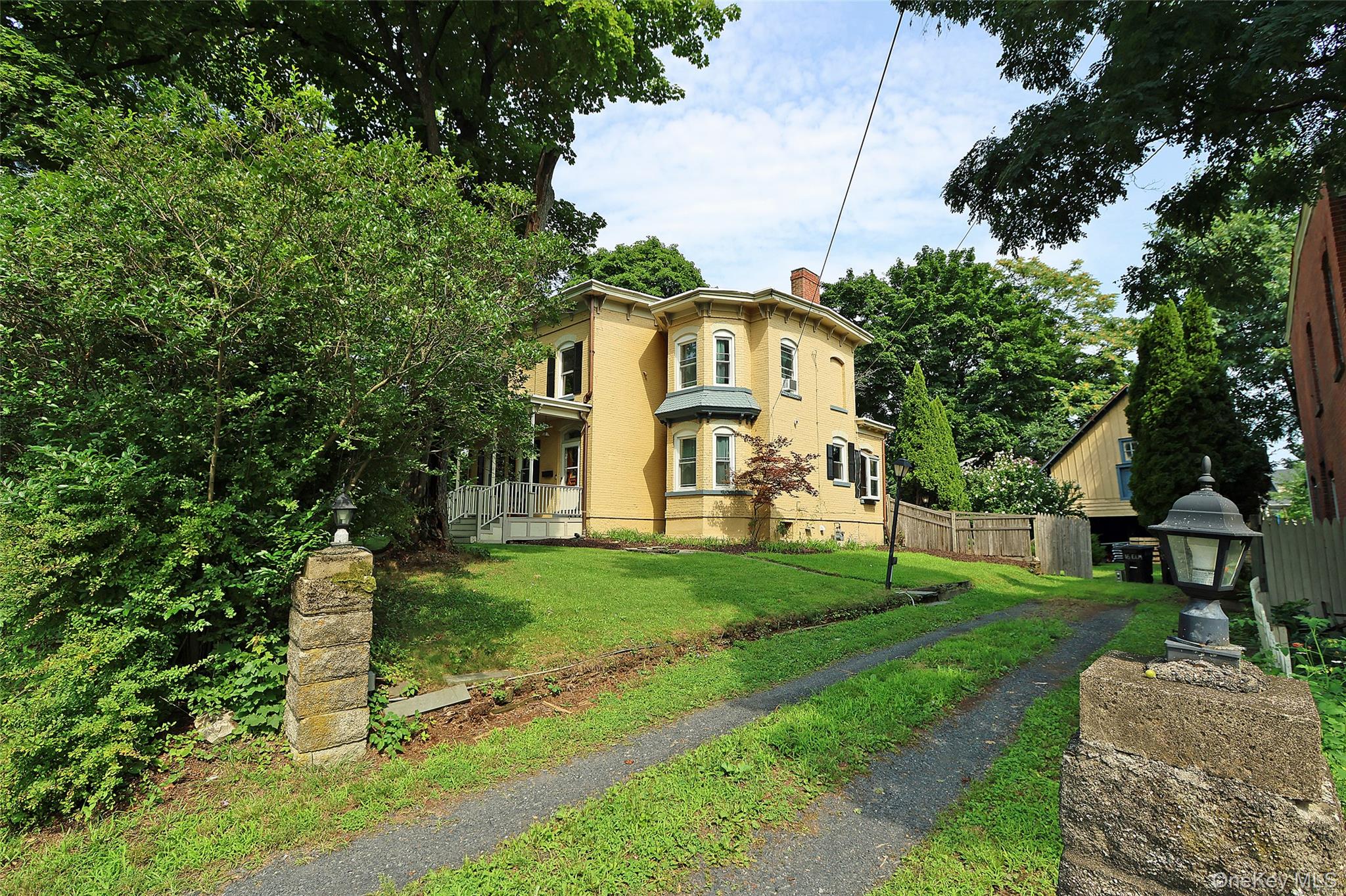 16 Elm Street Property Photo 30