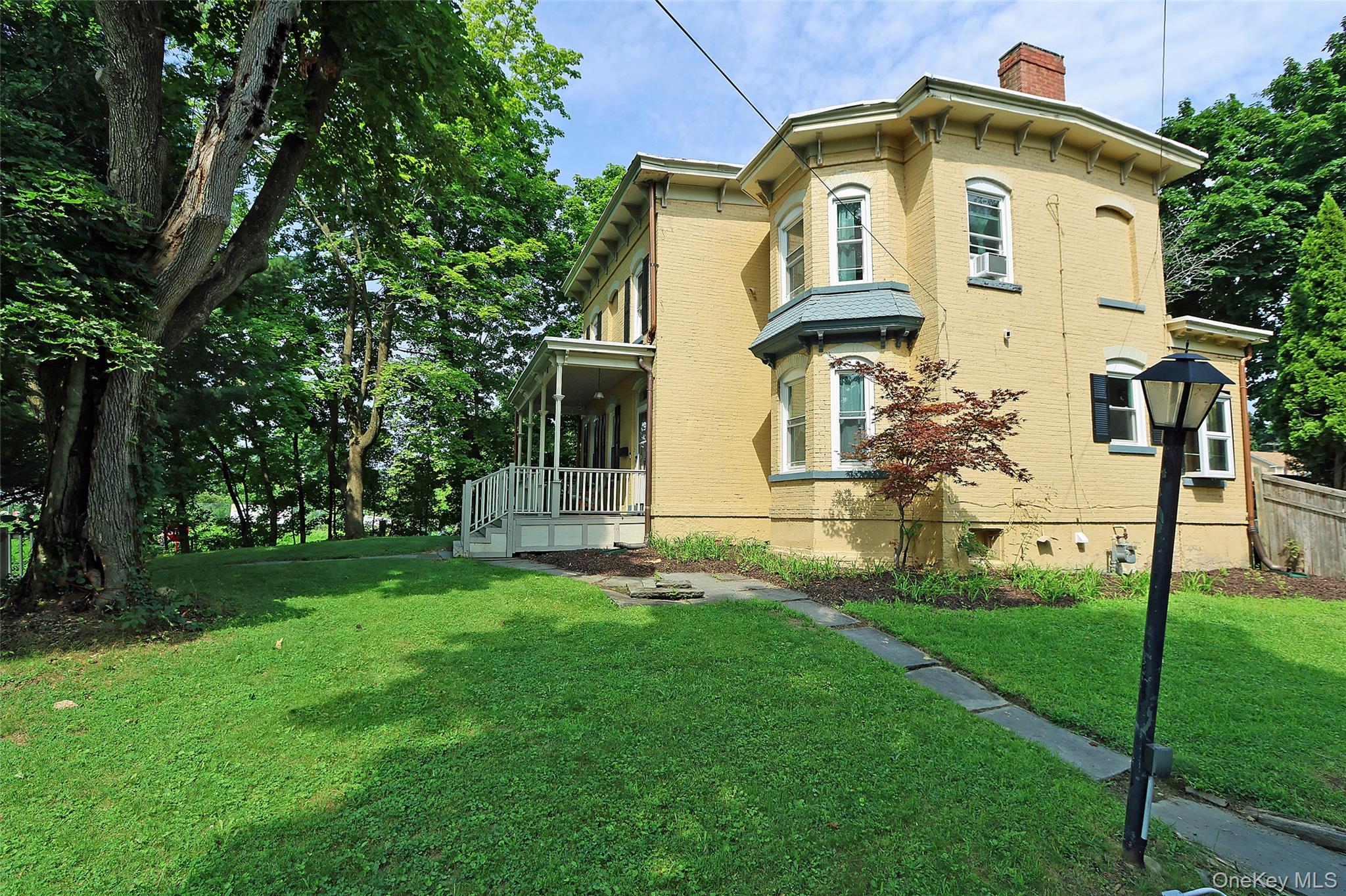 16 Elm Street Property Photo 31