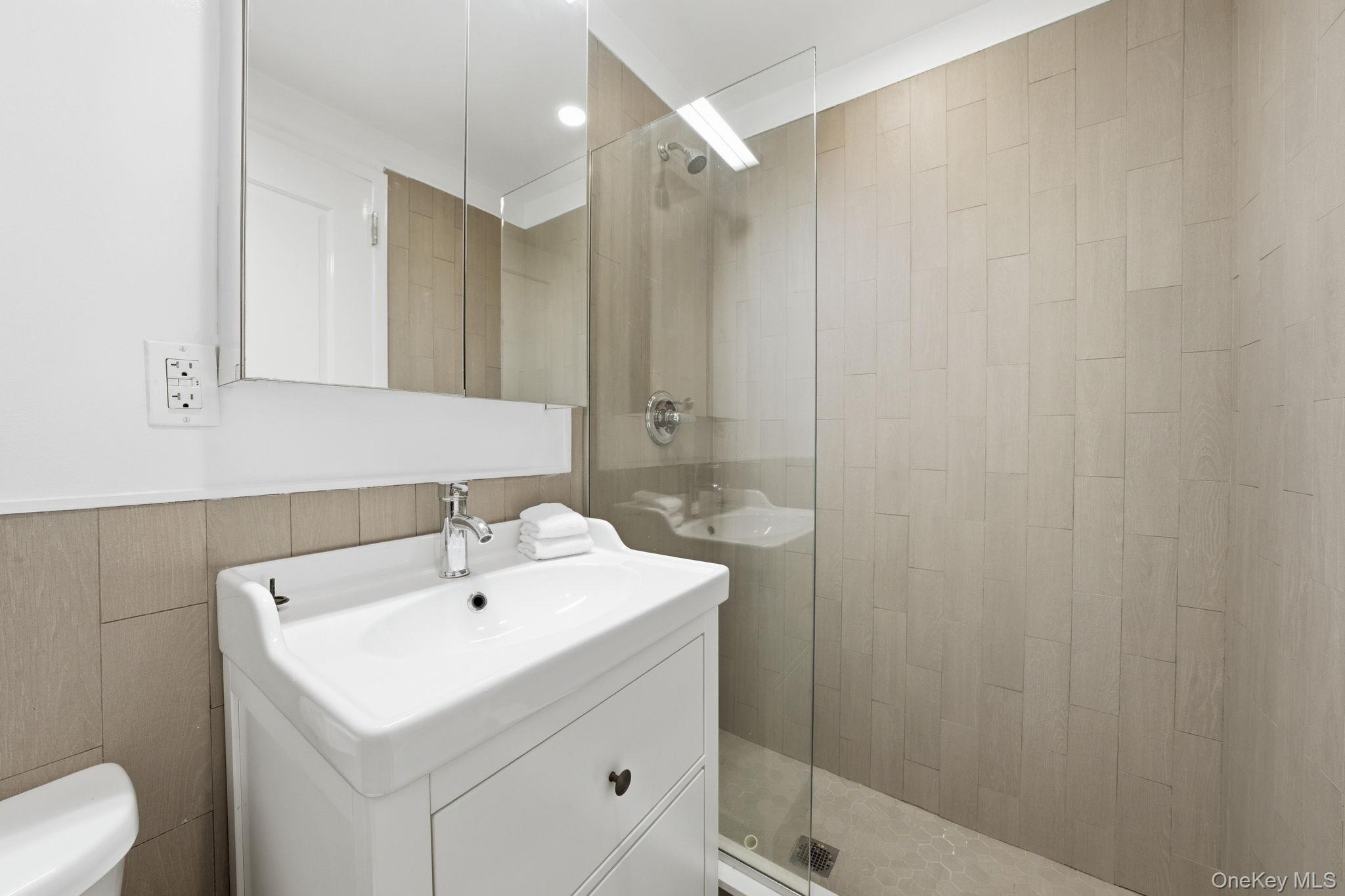 236 W 112th Street Property Photo 29