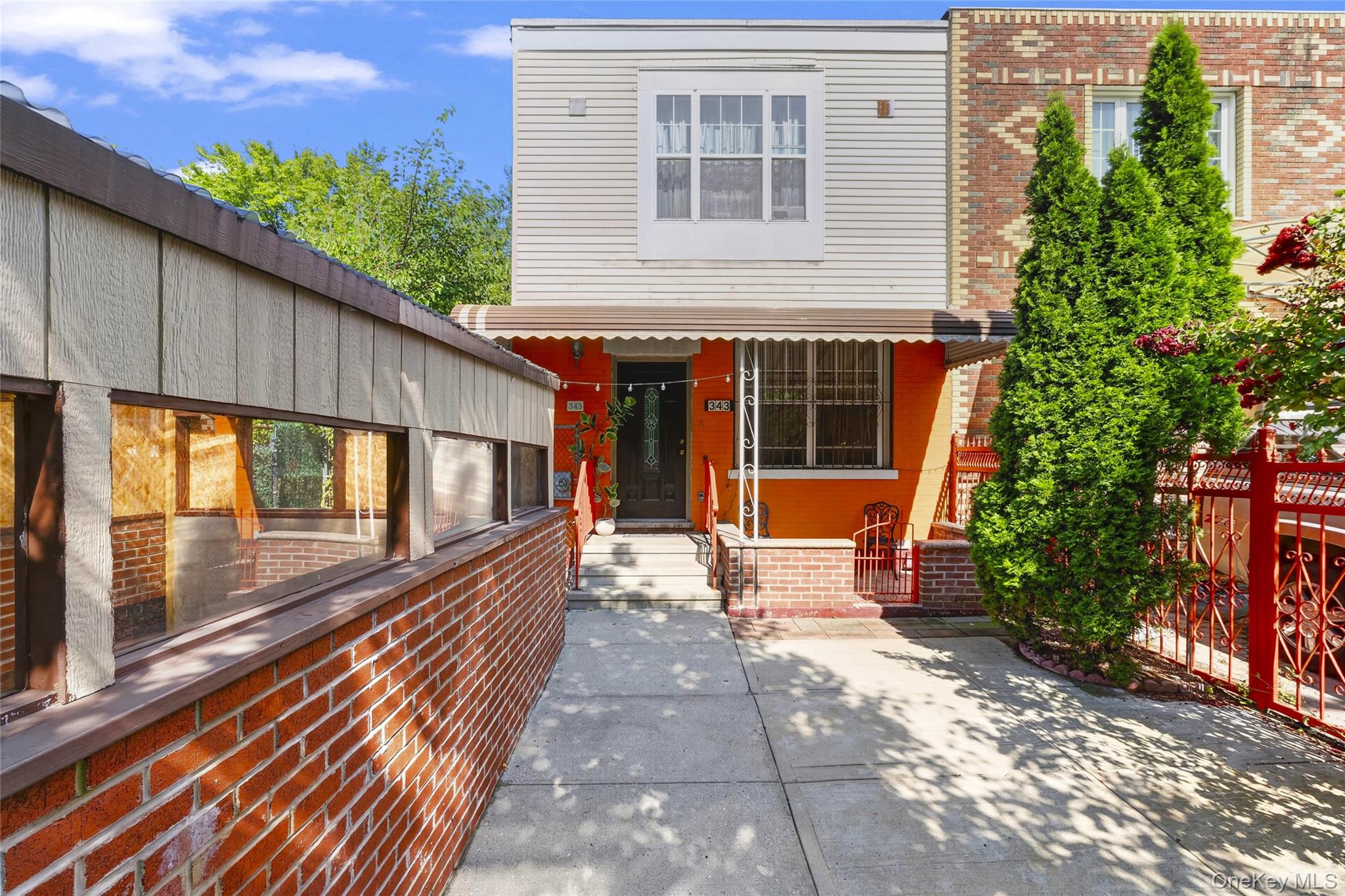 343 Hinsdale Street Property Photo 1