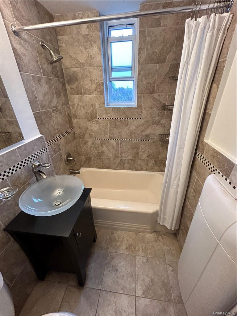 220 Pelham Road 5e Property Photo 6