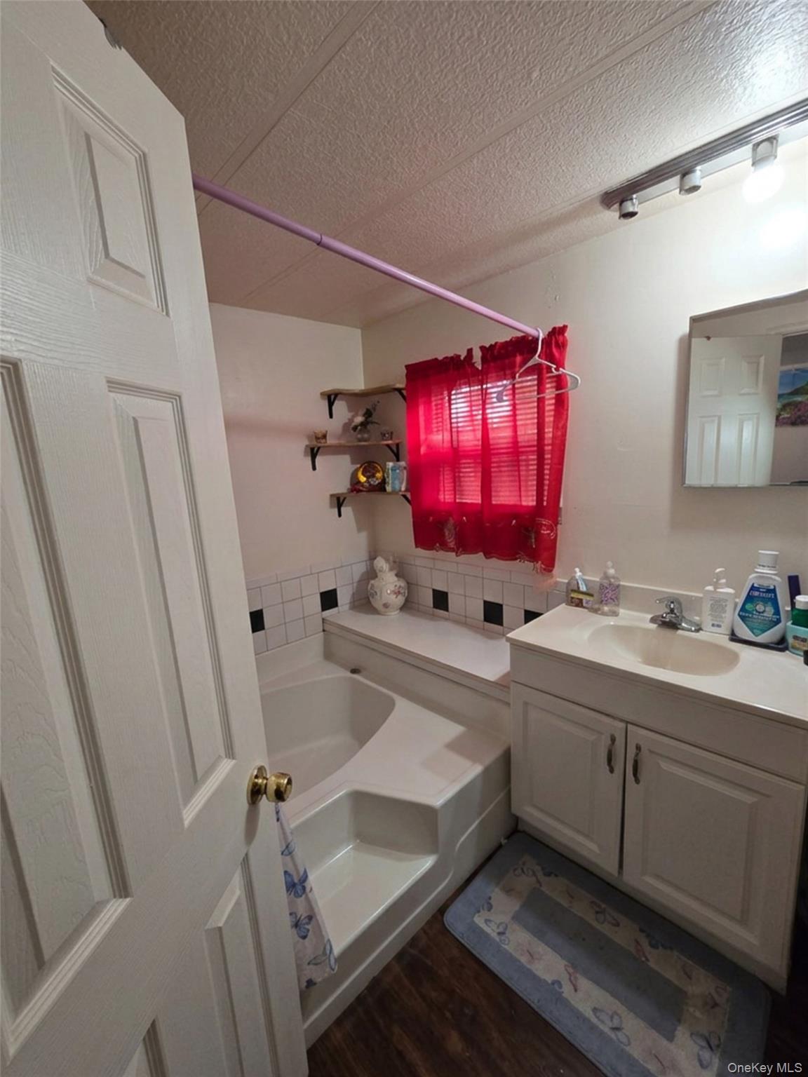 9 Rivercrest Road 22 Property Photo 16