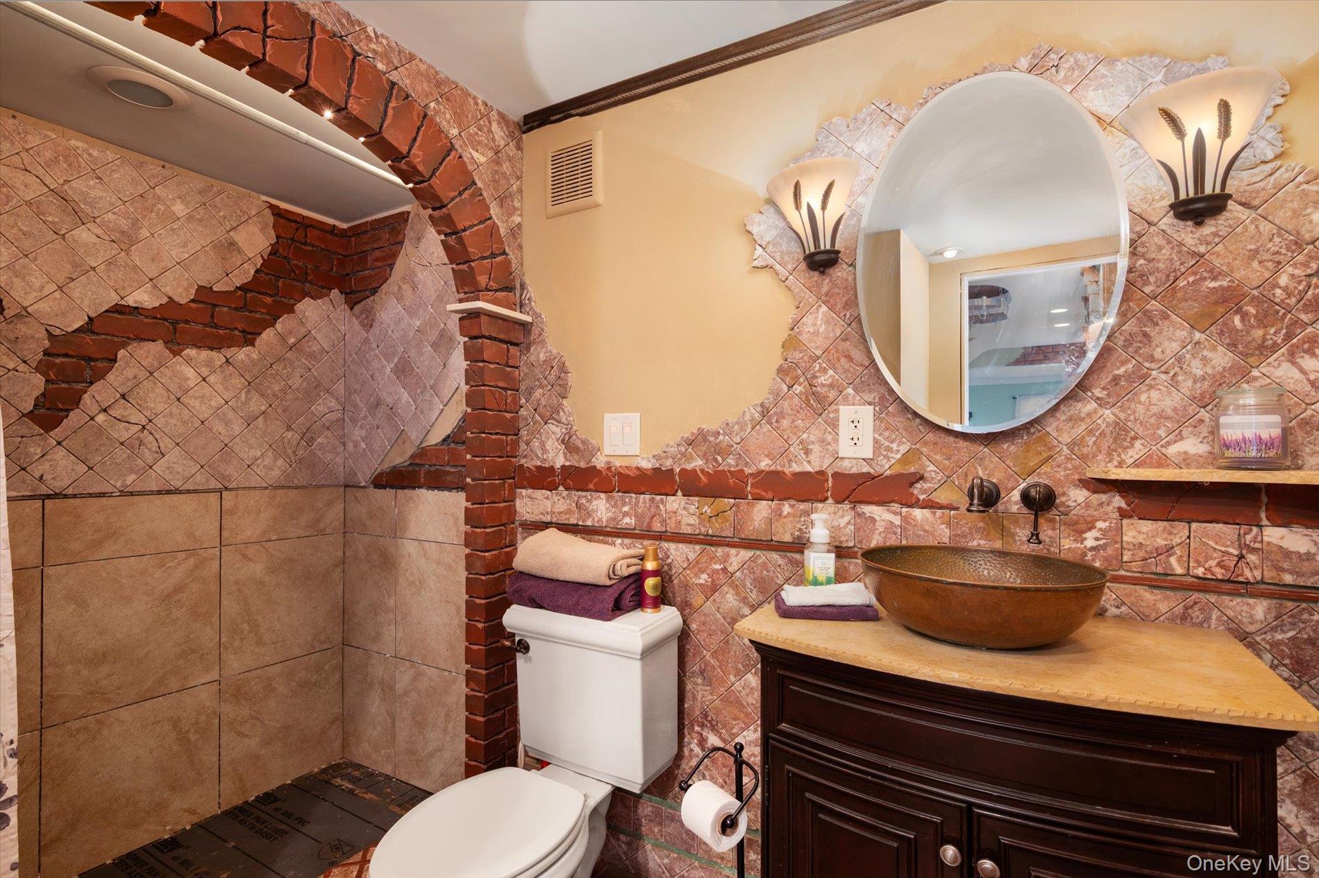 2563 Milburn Avenue Property Photo 10