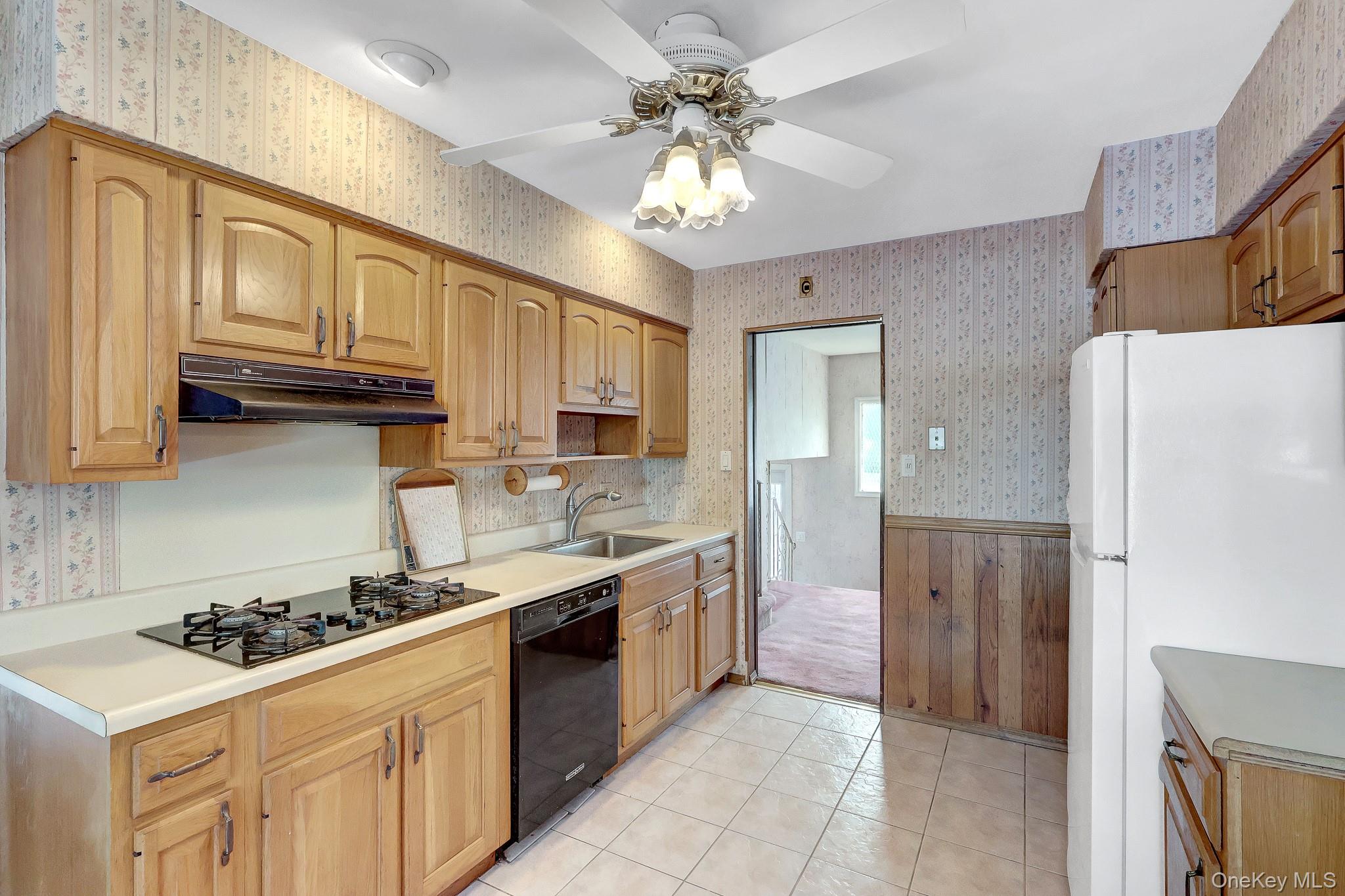 14 Poppy Drive Property Photo 6