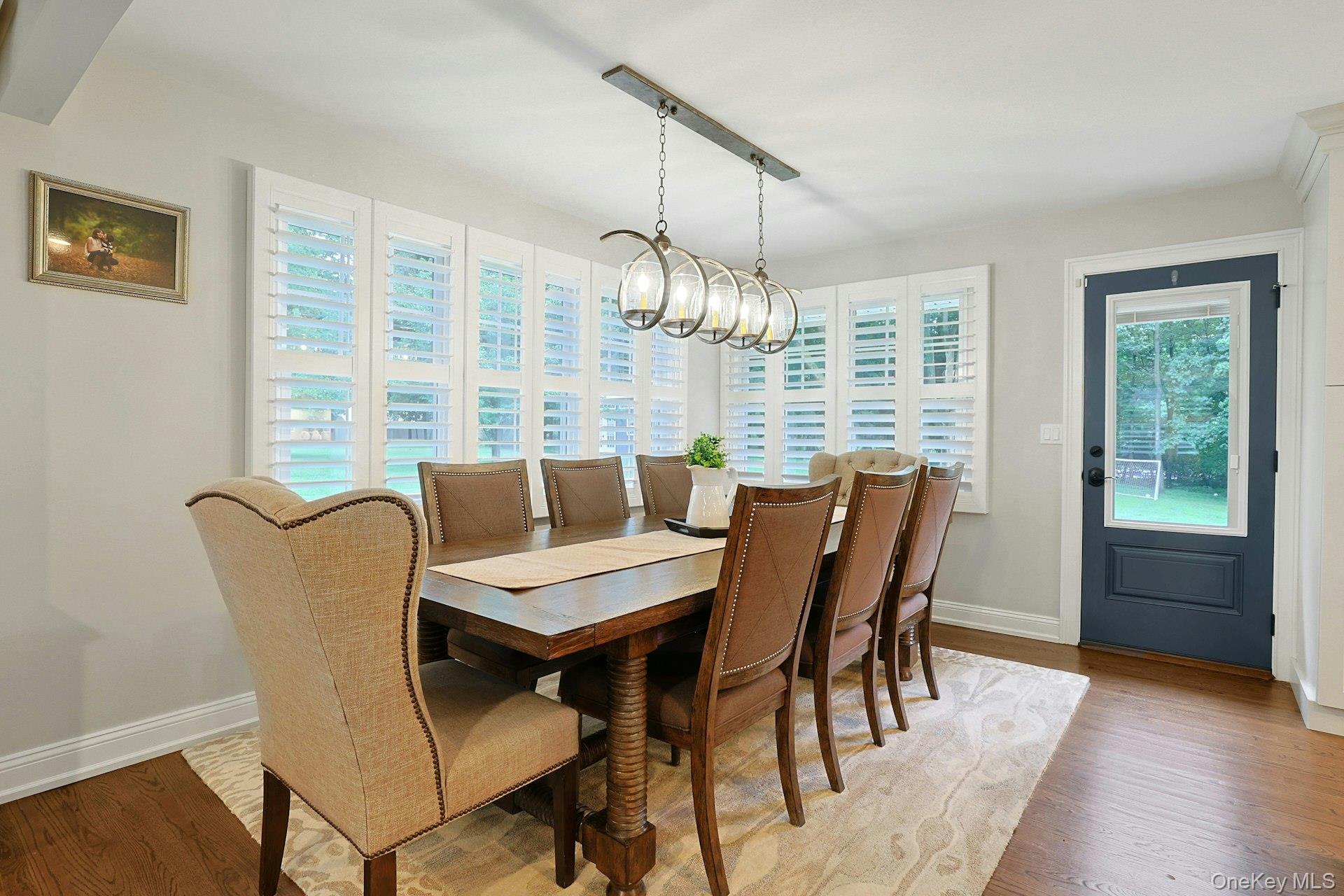 5 Prides Crossing Property Photo 9