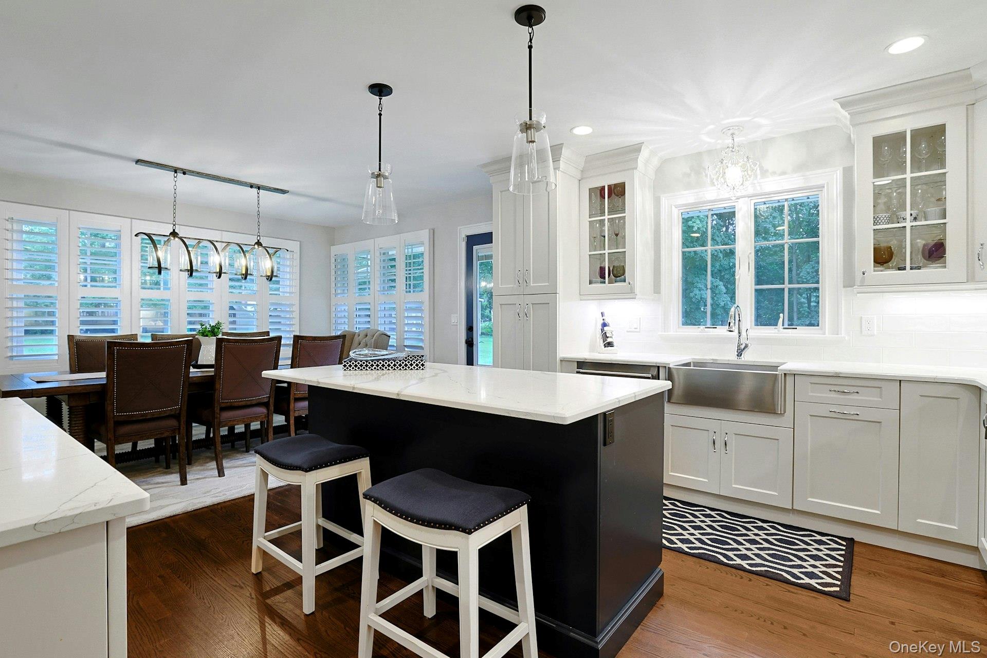 5 Prides Crossing Property Photo 13