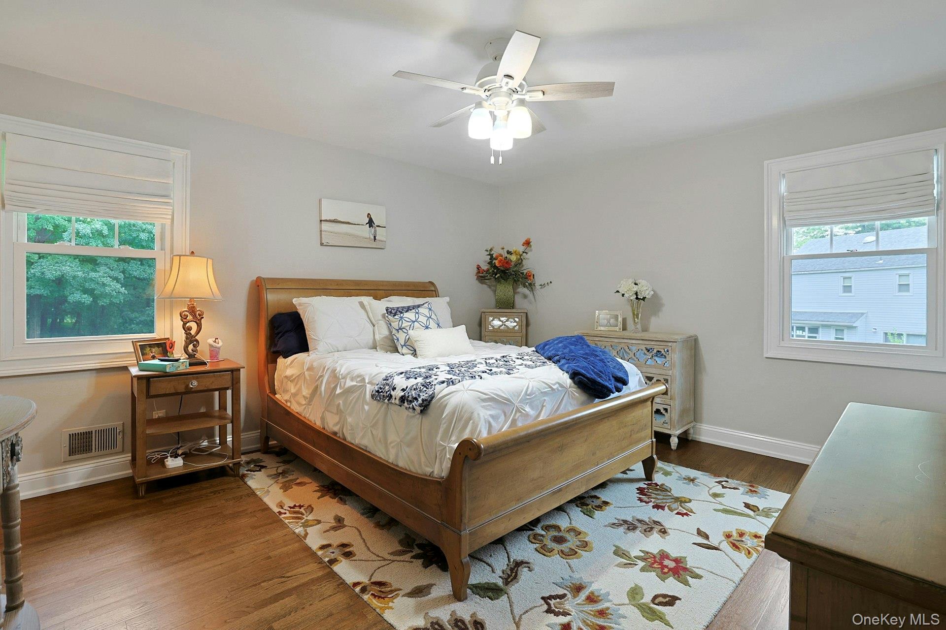 5 Prides Crossing Property Photo 15