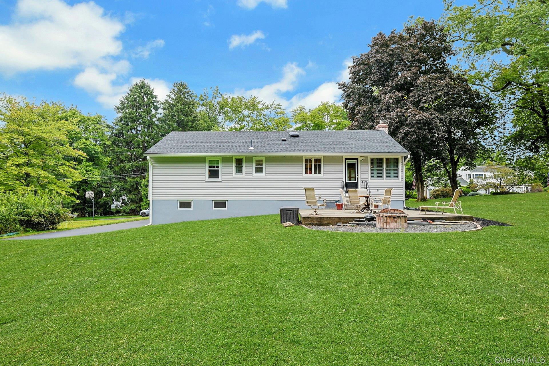 5 Prides Crossing Property Photo 38