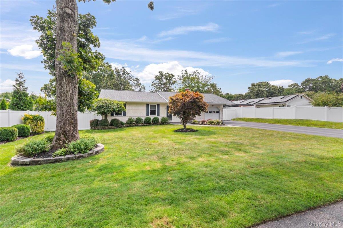 84 Stratler Drive Property Photo 3