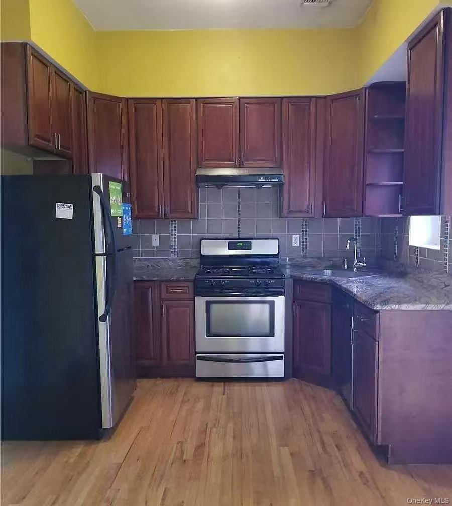 71-74 161st Street Second Floor Property Photo 2
