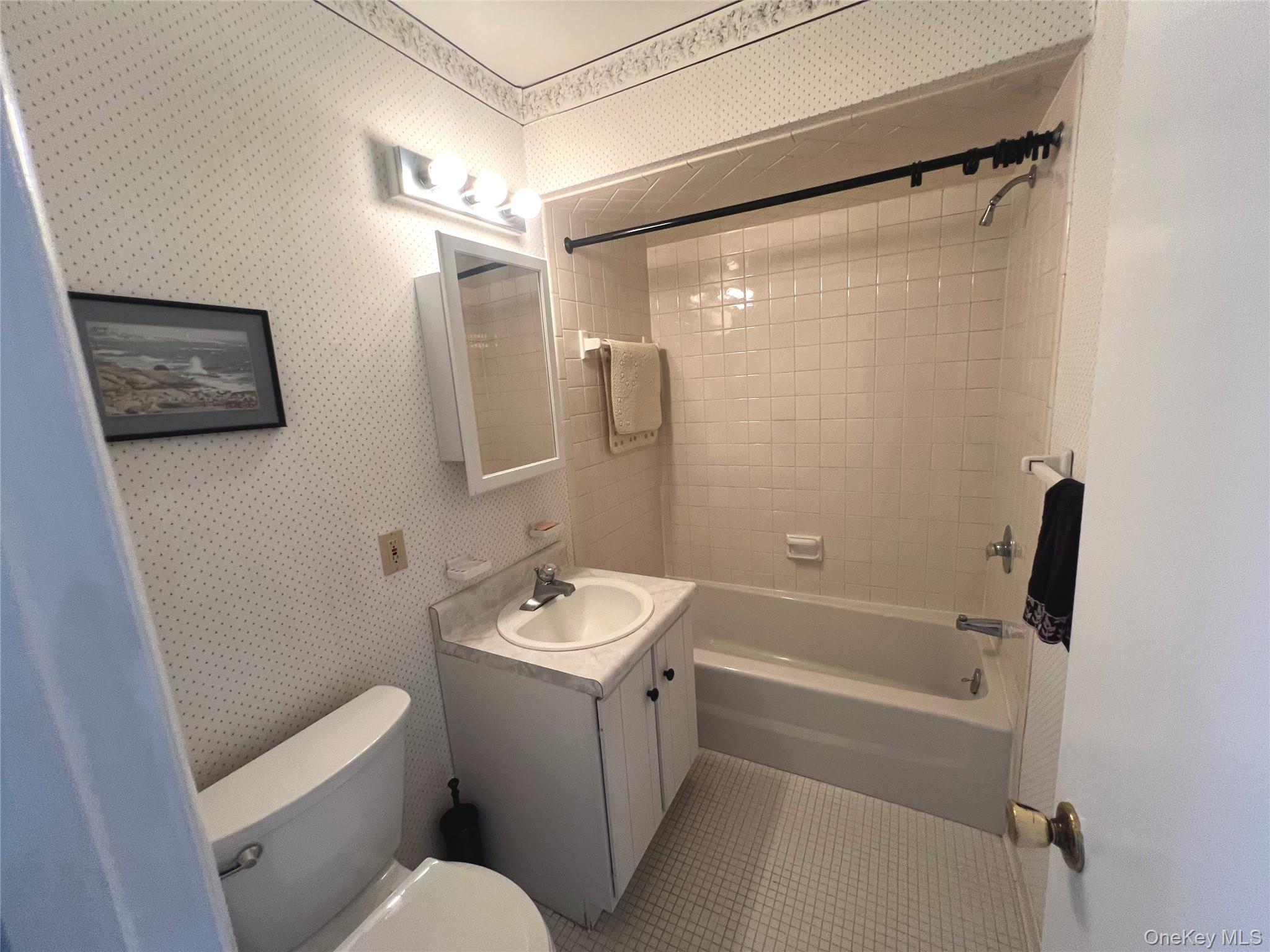 401 Commons Way D Property Photo 17