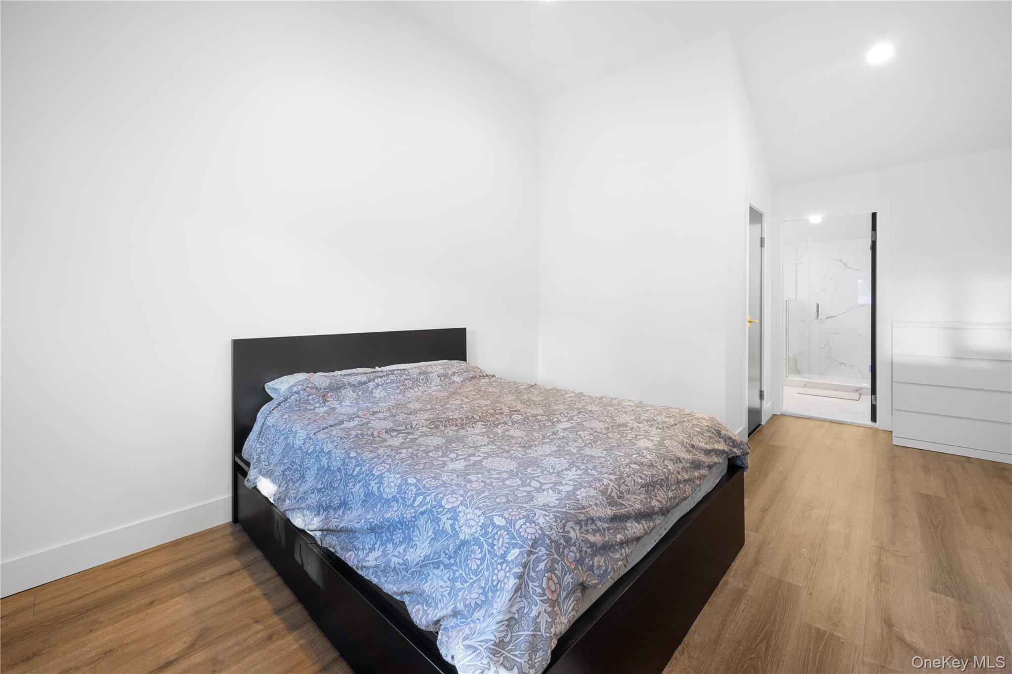 7 Tyrconnell Avenue Property Photo 26