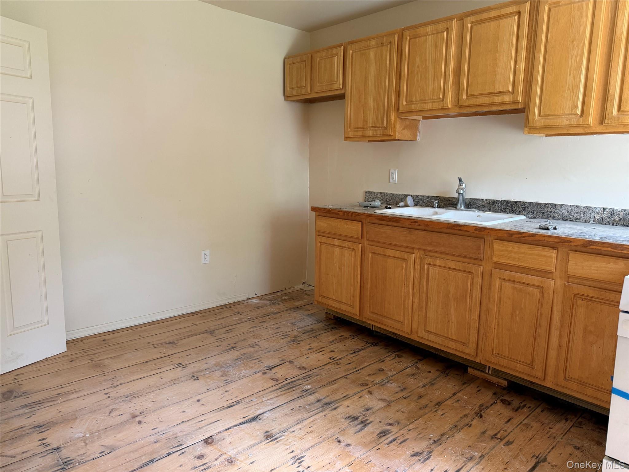 50 S Montgomery Street 2 Property Photo 2