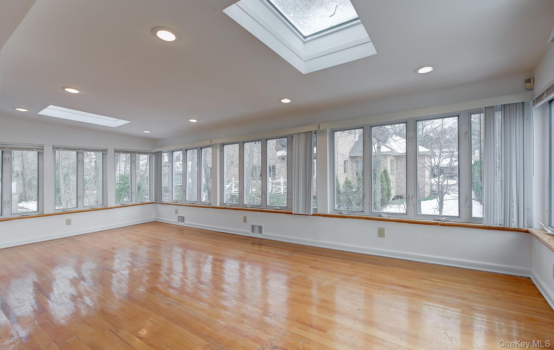 9 Wimbleton Lane Property Photo 12