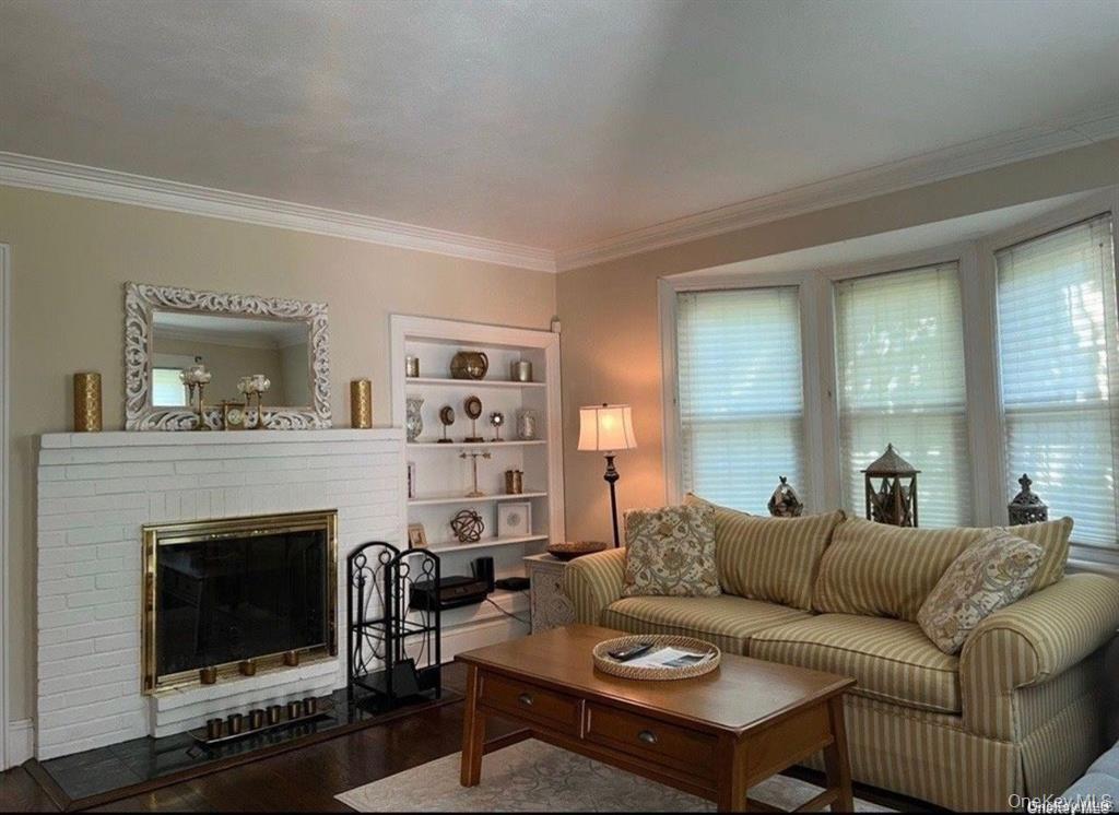73 Abbott Drive Property Photo 2