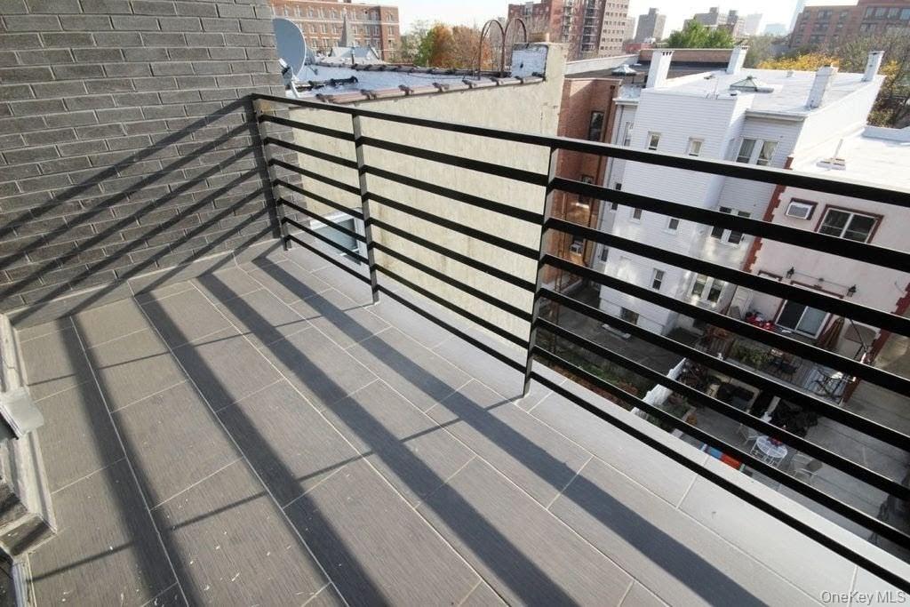 14-18 31st Street Property Photo 14