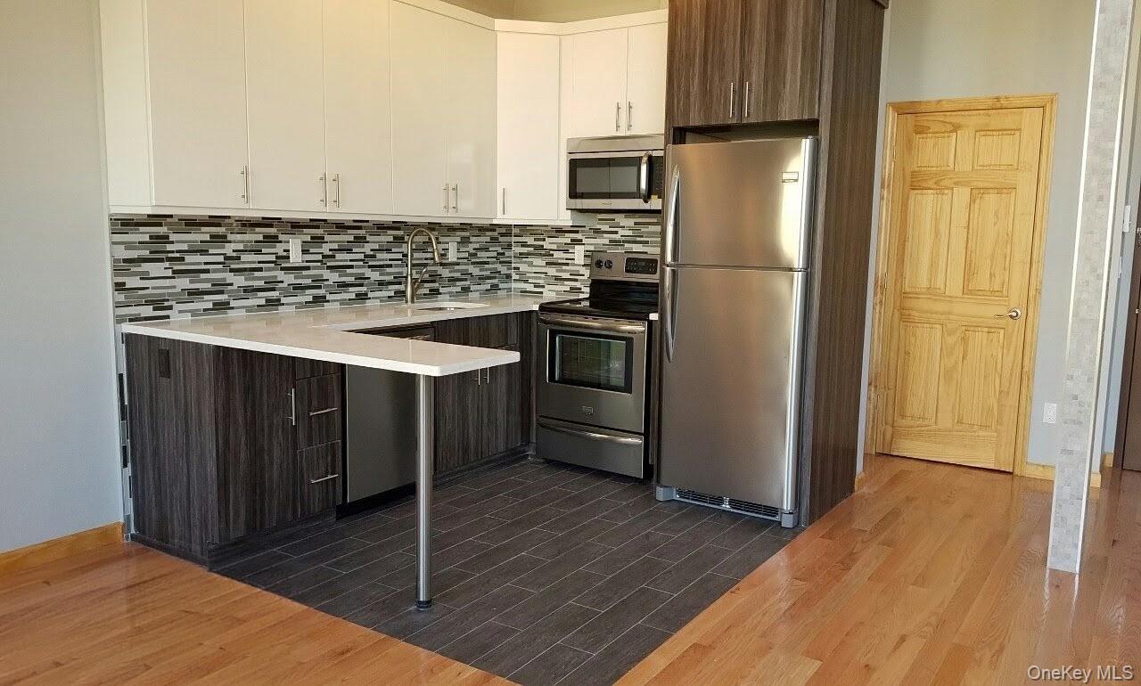 14-18 31st Street Property Photo 17