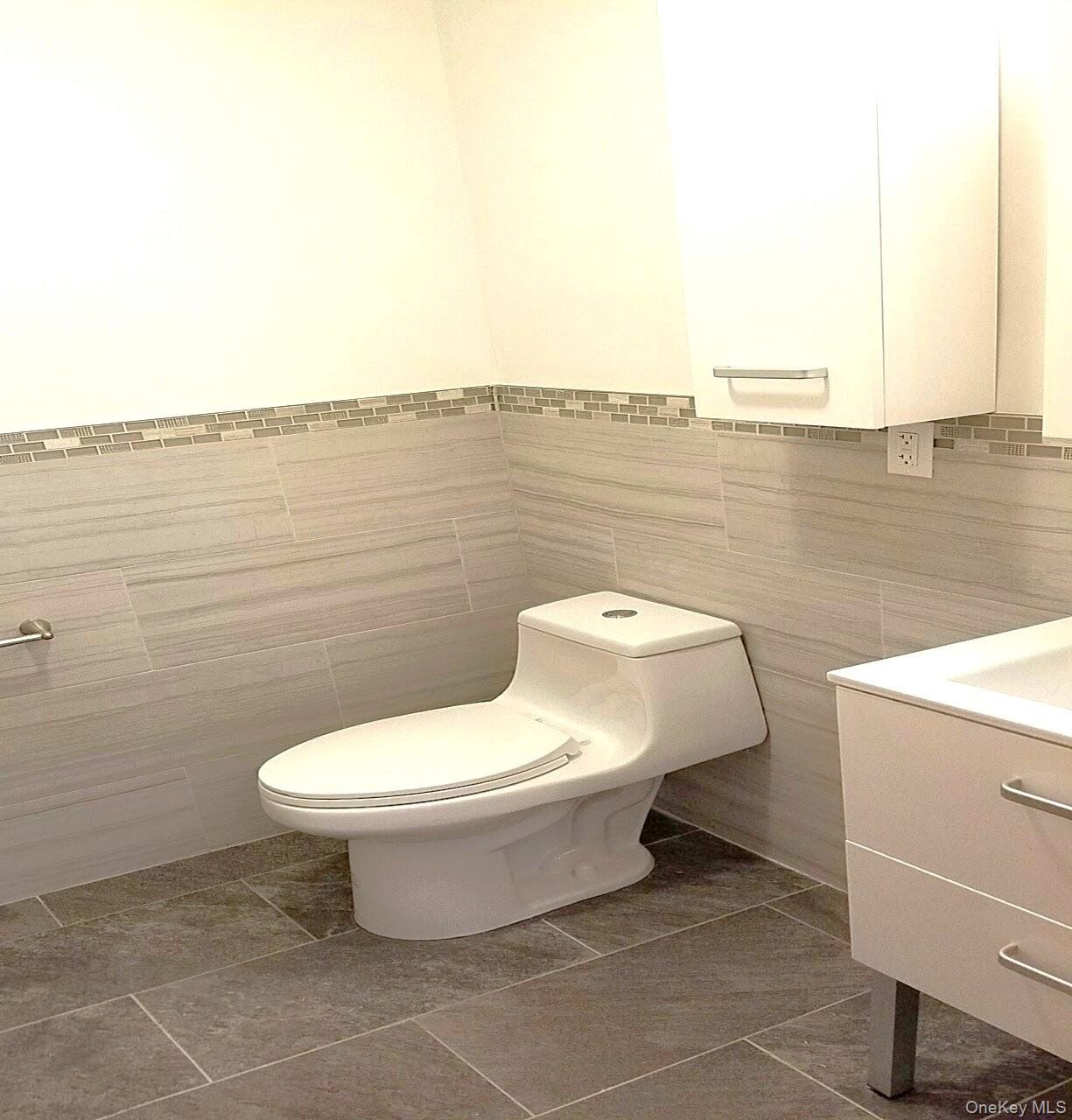 14-18 31st Street Property Photo 27