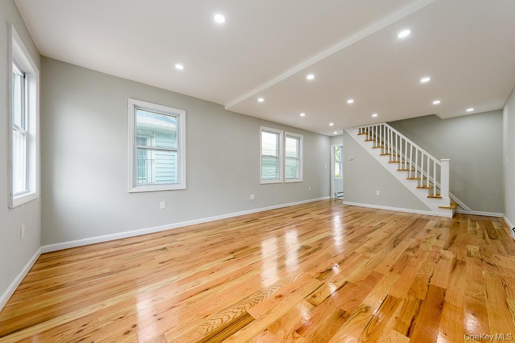 12313 144th Street Property Photo 3