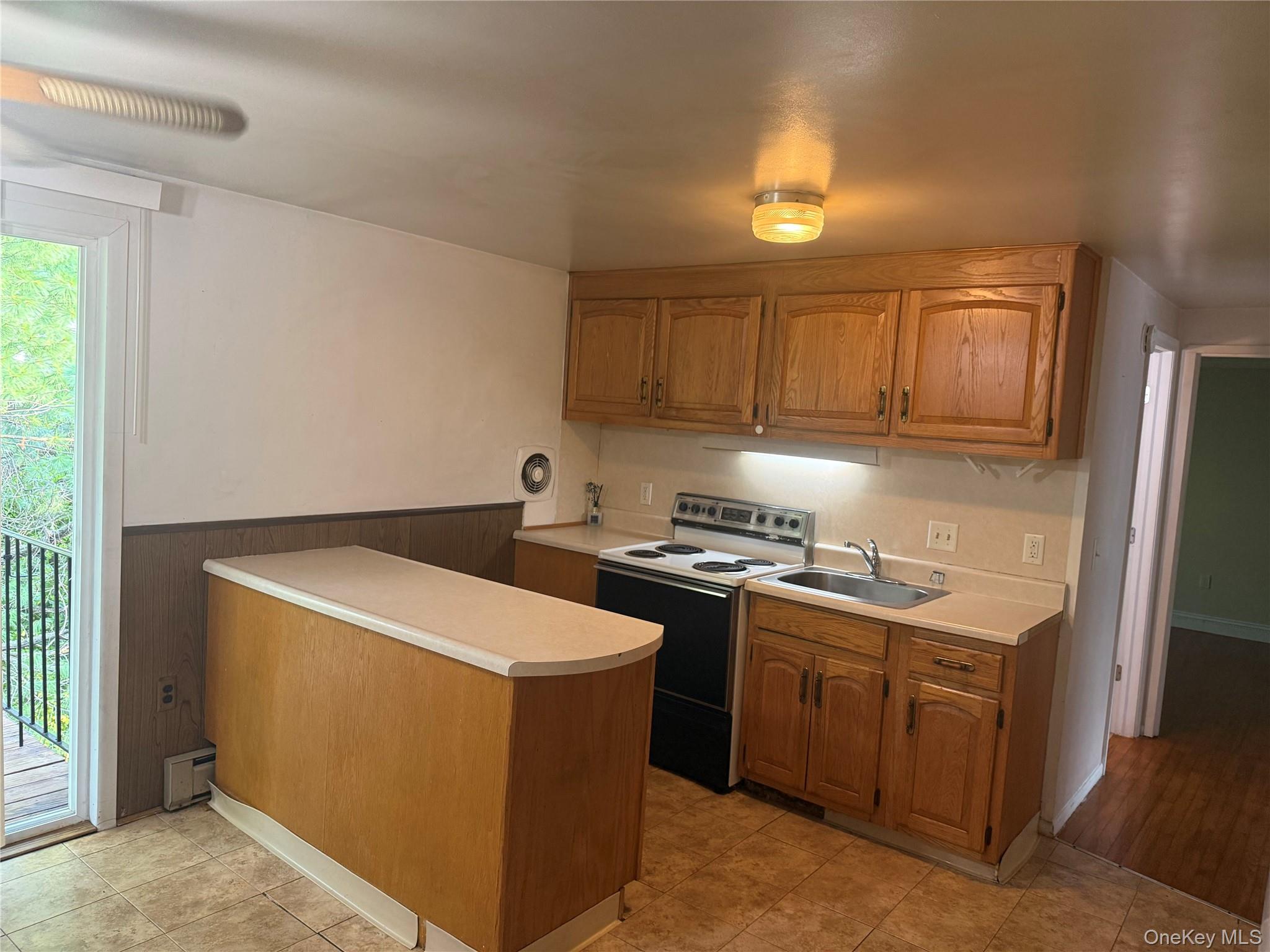 508 Parr Meadow Drive 5h Property Photo 2