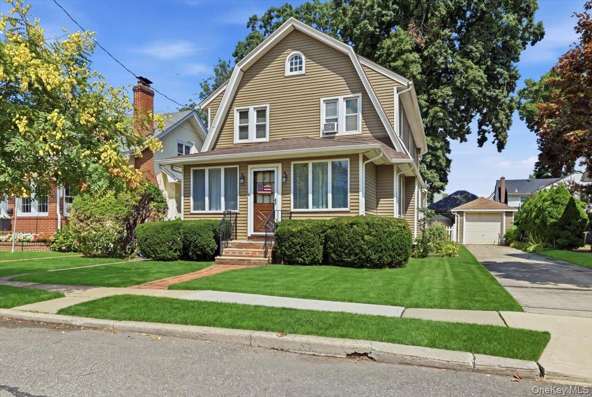 53 Larch Avenue Property Photo 1