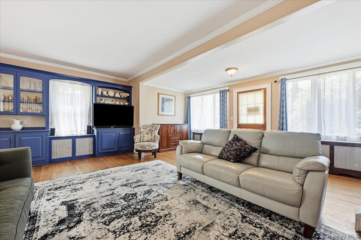 53 Larch Avenue Property Photo 4