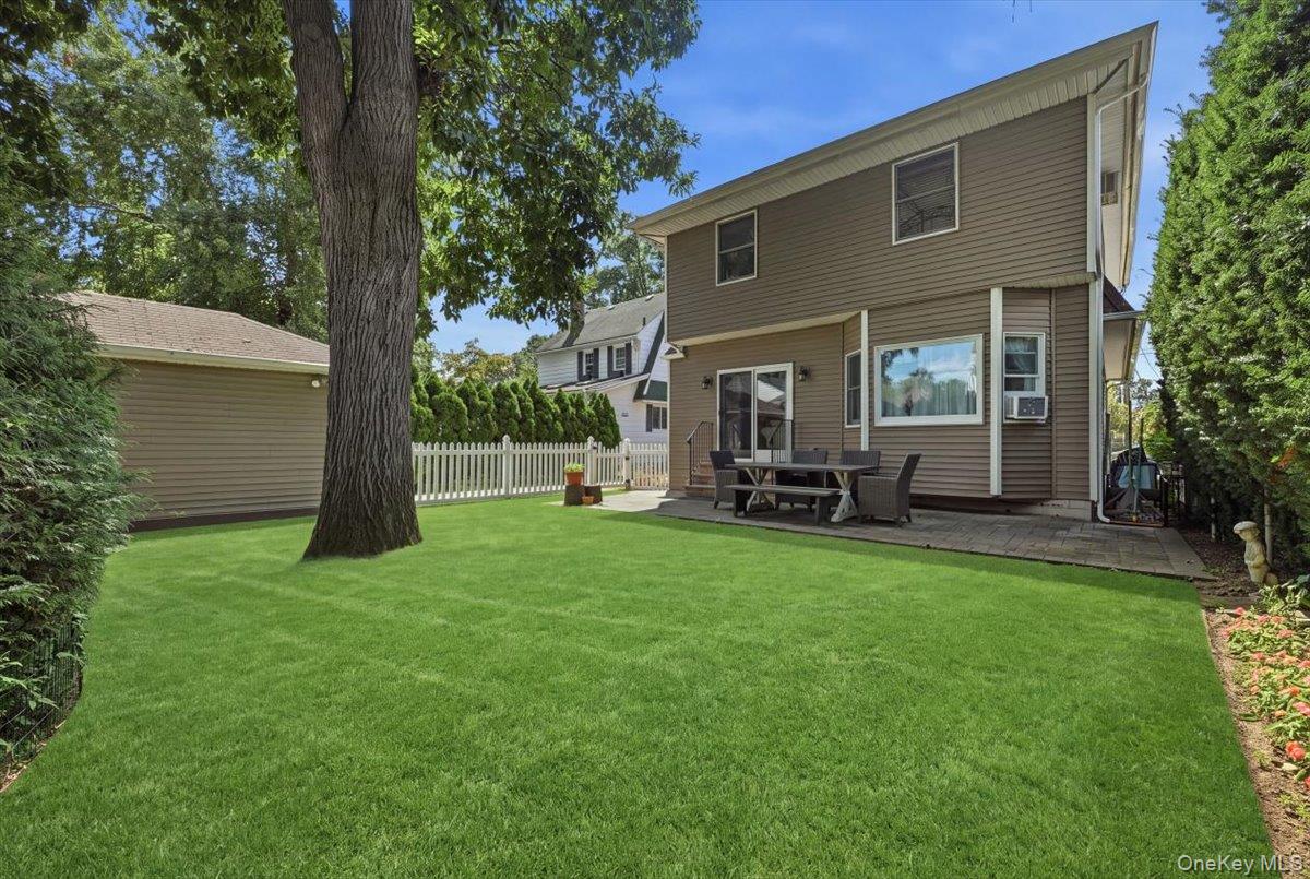 53 Larch Avenue Property Photo 28