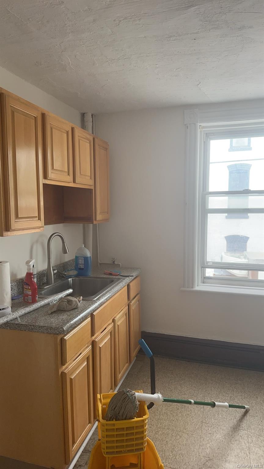 250 Main Street Property Photo 15